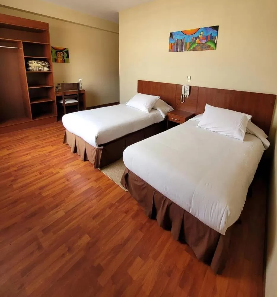 Photo of the whole room, Bed in Hotel Madrid