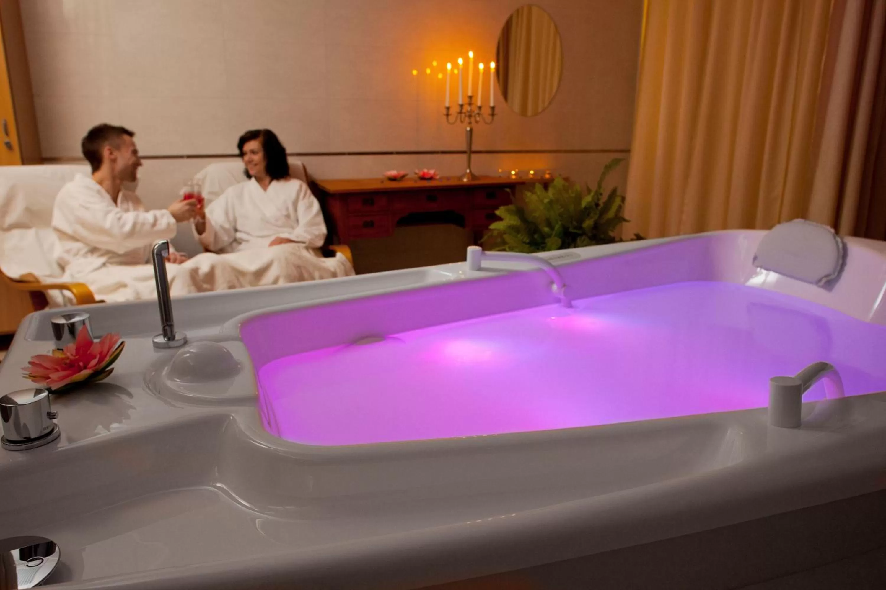 People in Spa Hotel Kunnonpaikka