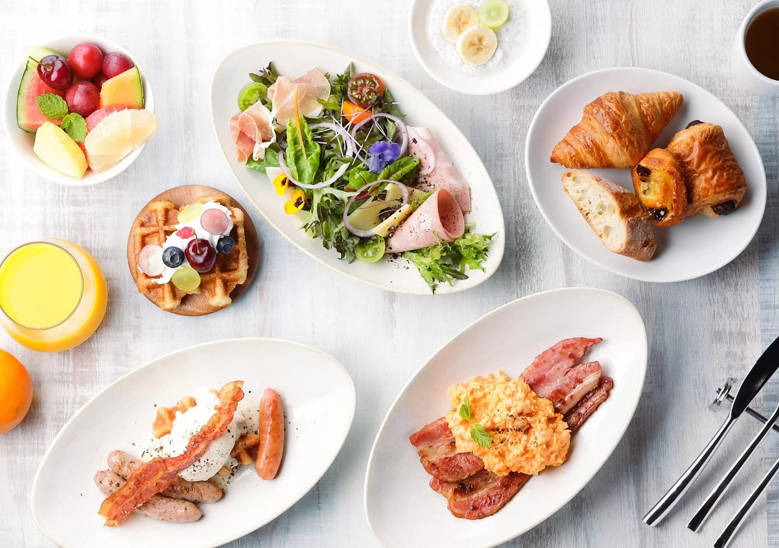 Restaurant/places to eat in Oriental Hotel Fukuoka Hakata Station