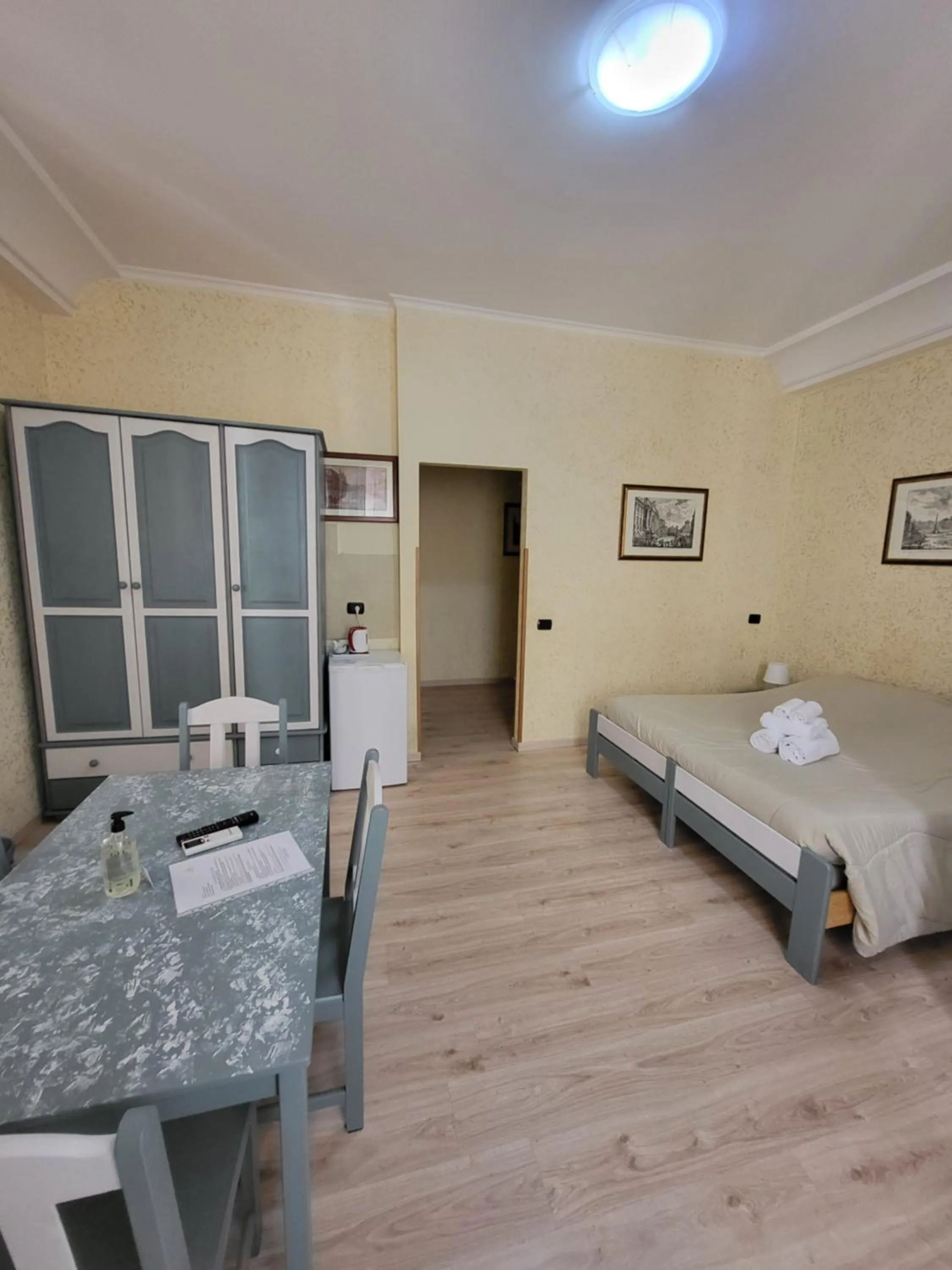 Bed in St. Peter's Rooms Rome