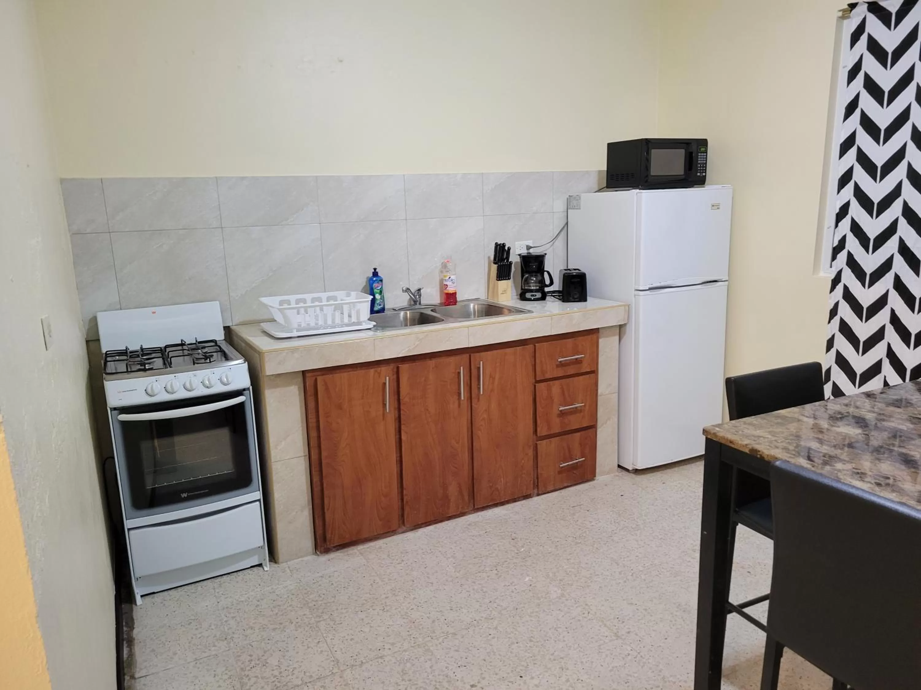 Coffee/tea facilities, Kitchen/Kitchenette in Aguada of the Seas