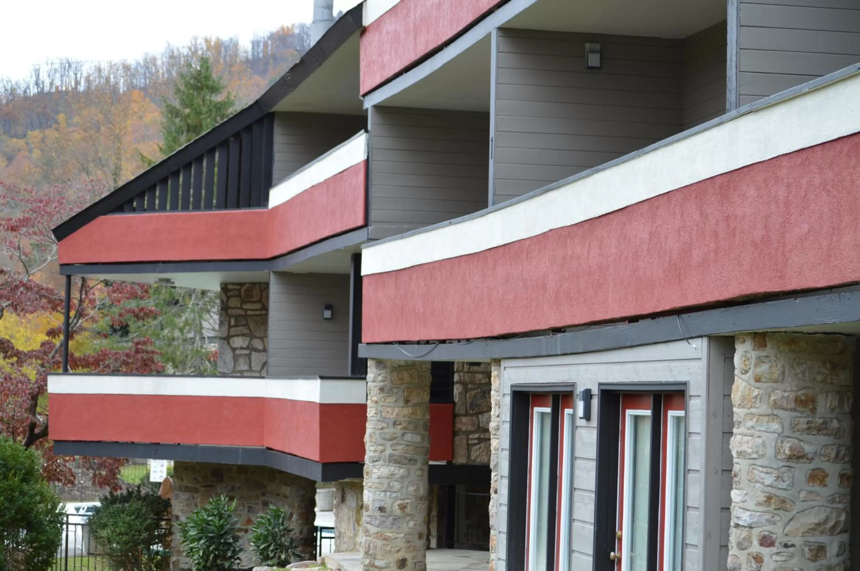 Property building in Chalet Inn