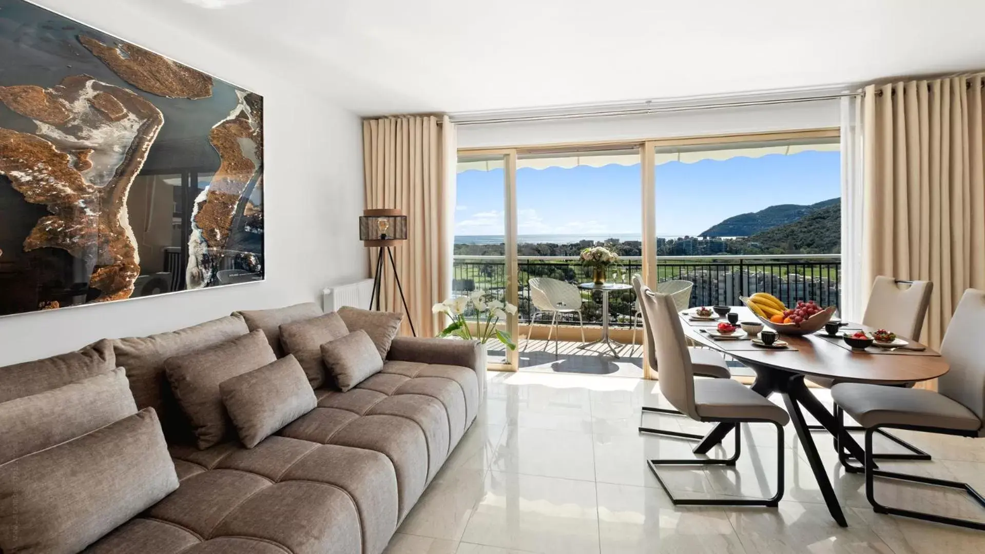 Two-Bedroom Apartment sea view - luxe in Cannes Marina Appart Hotel Mandelieu Two-Bedroom Apartment sea view - luxe in Cannes Marina Appart Hotel Mandelieu