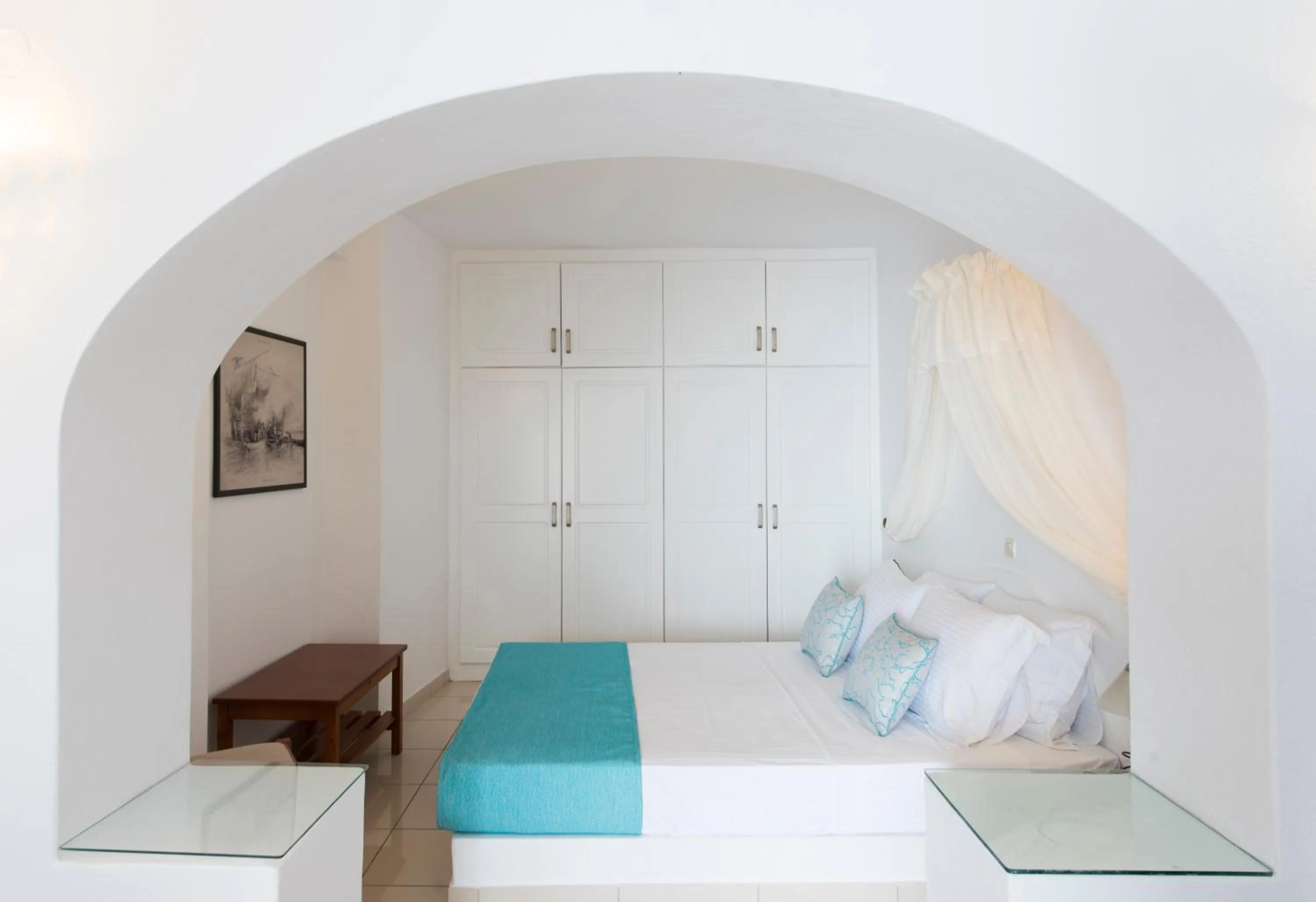 Bed in Kastro Suites