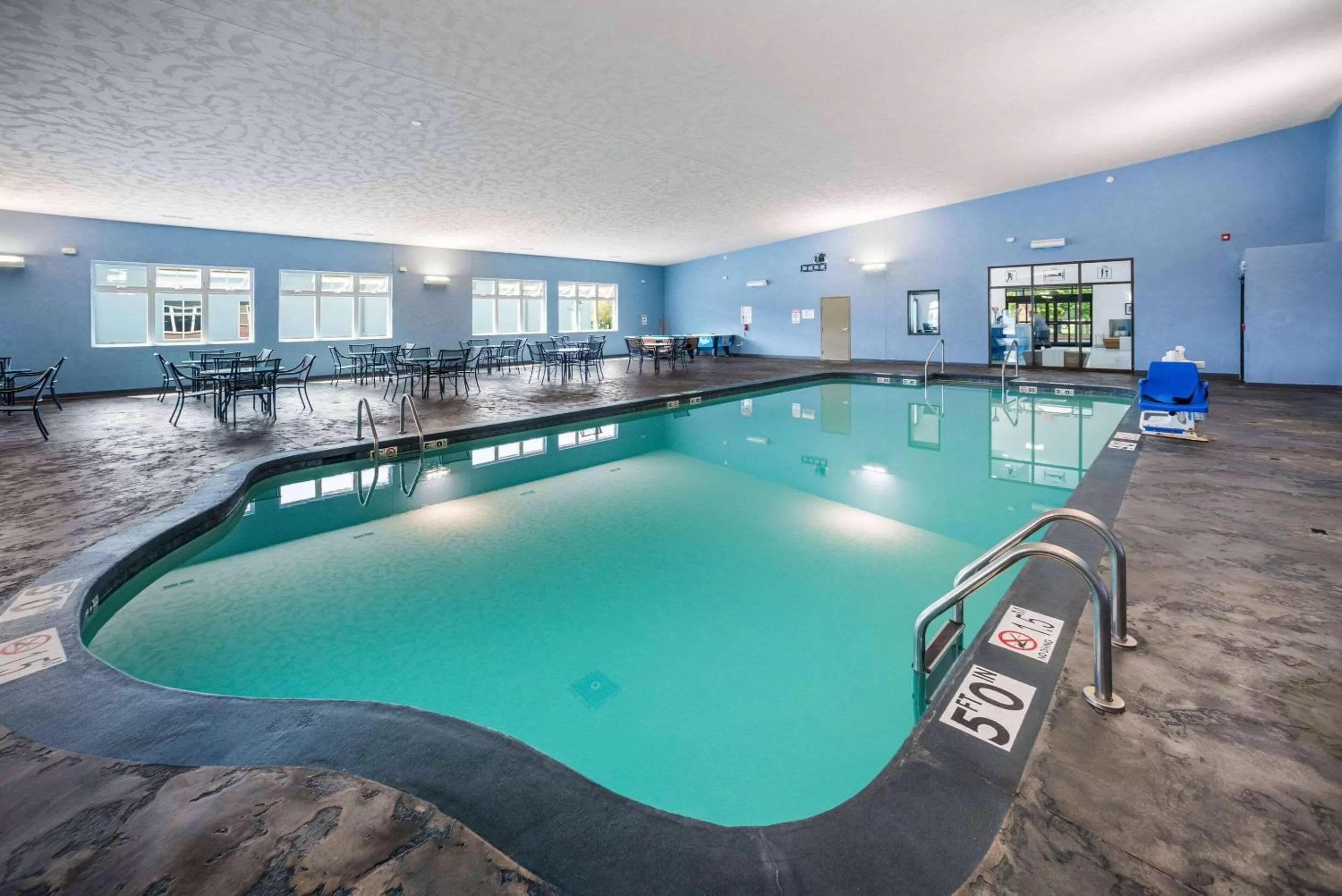 Swimming pool in AmericInn by Wyndham Green Bay Near Stadium