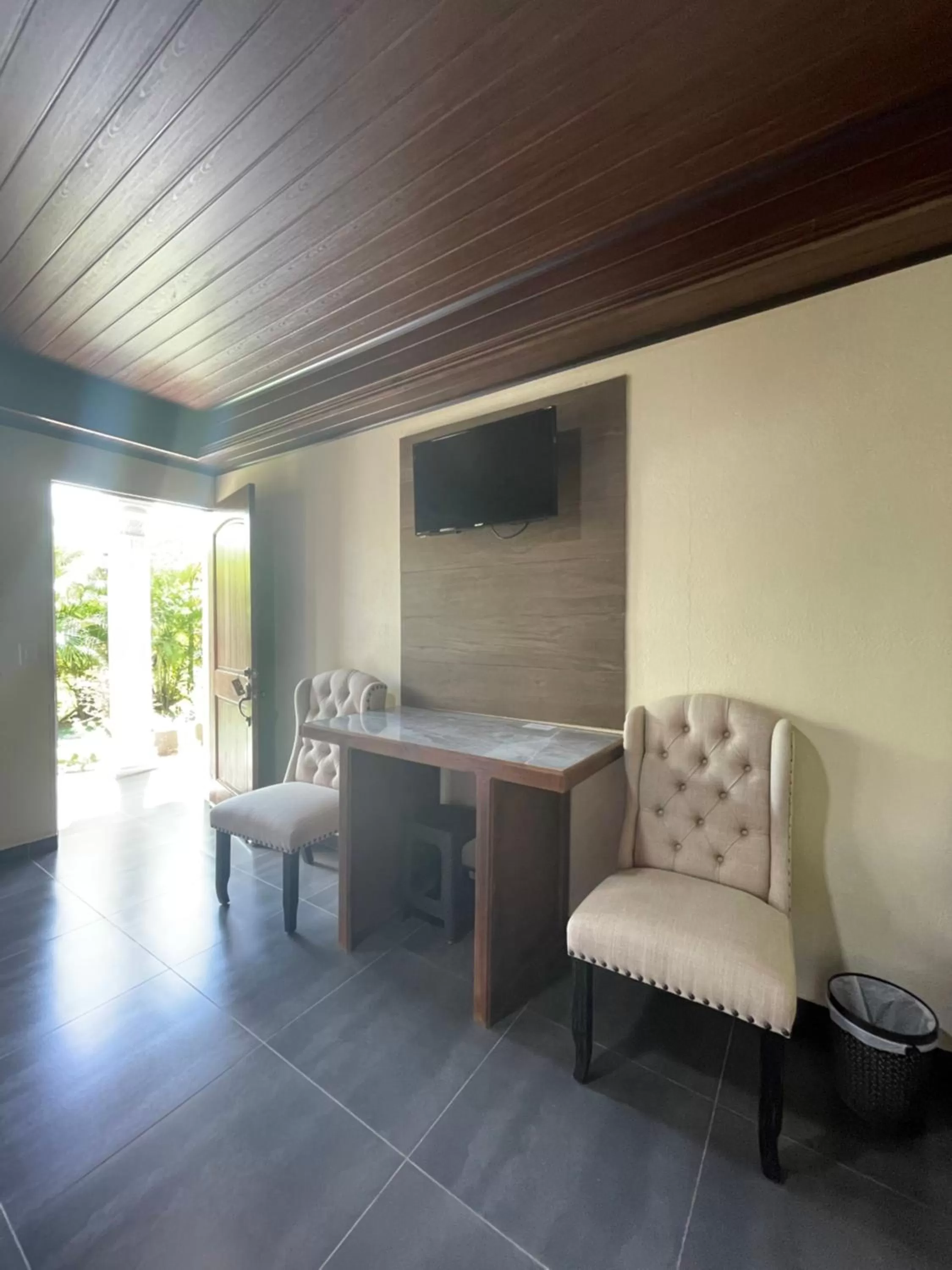 TV and multimedia in Campos Arenal Hotel