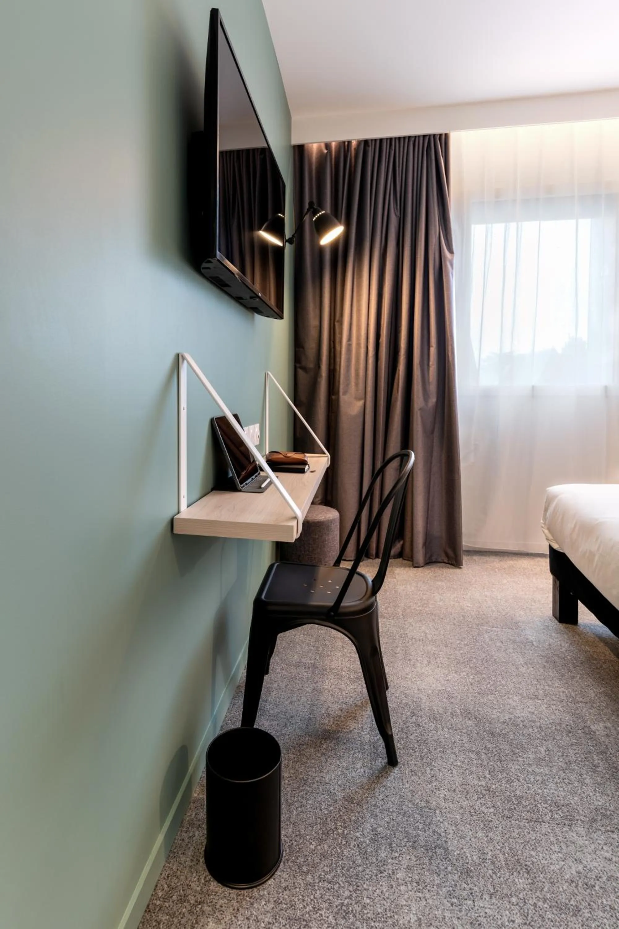 TV and multimedia, Bed in ibis Styles Limoges Centre