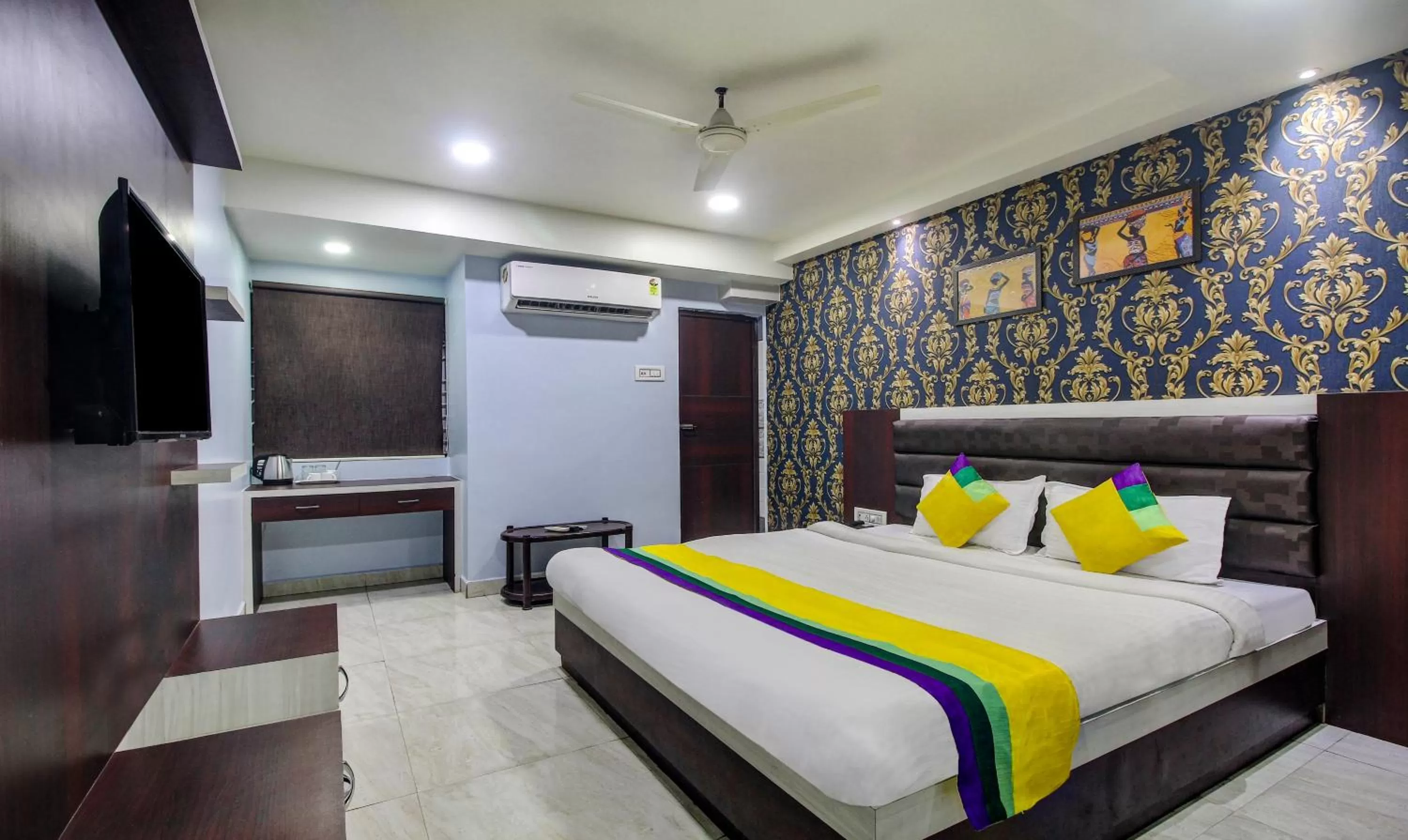 Bed in Itsy By Treebo - Golden Fiesta