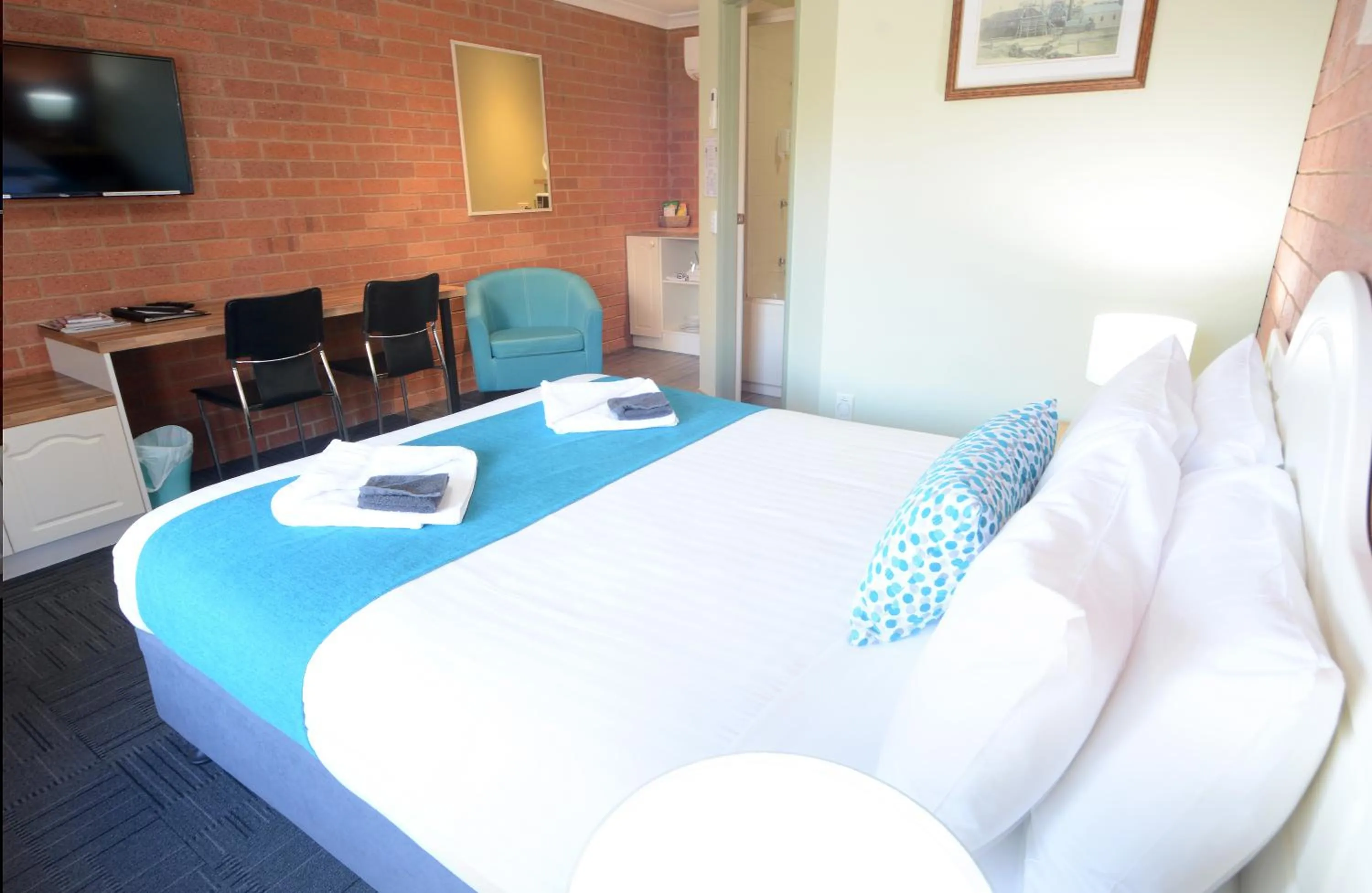 Bed in Bendigo Goldfields Motor Inn
