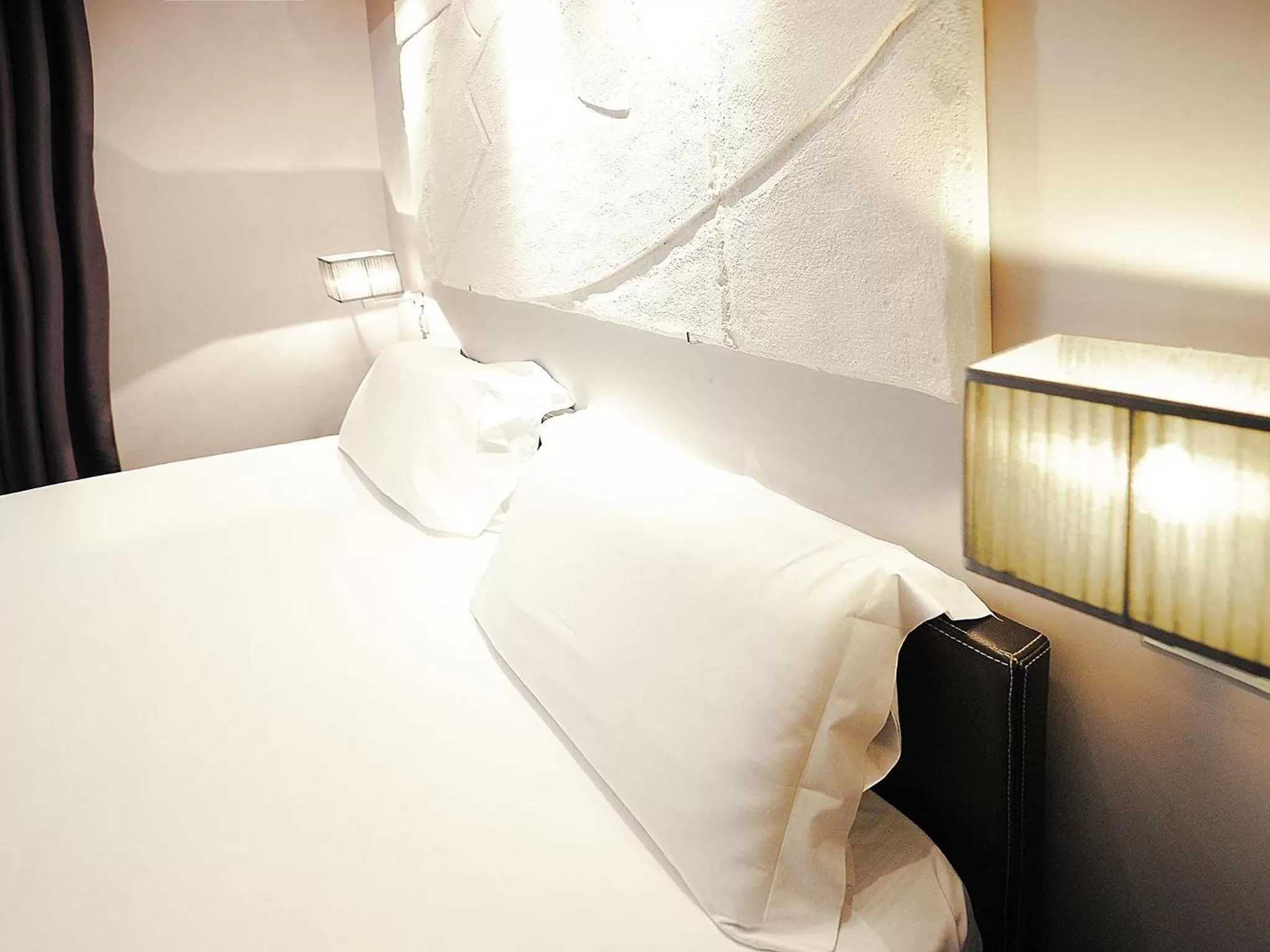 Decorative detail, Bed in Borghese Palace Art Hotel