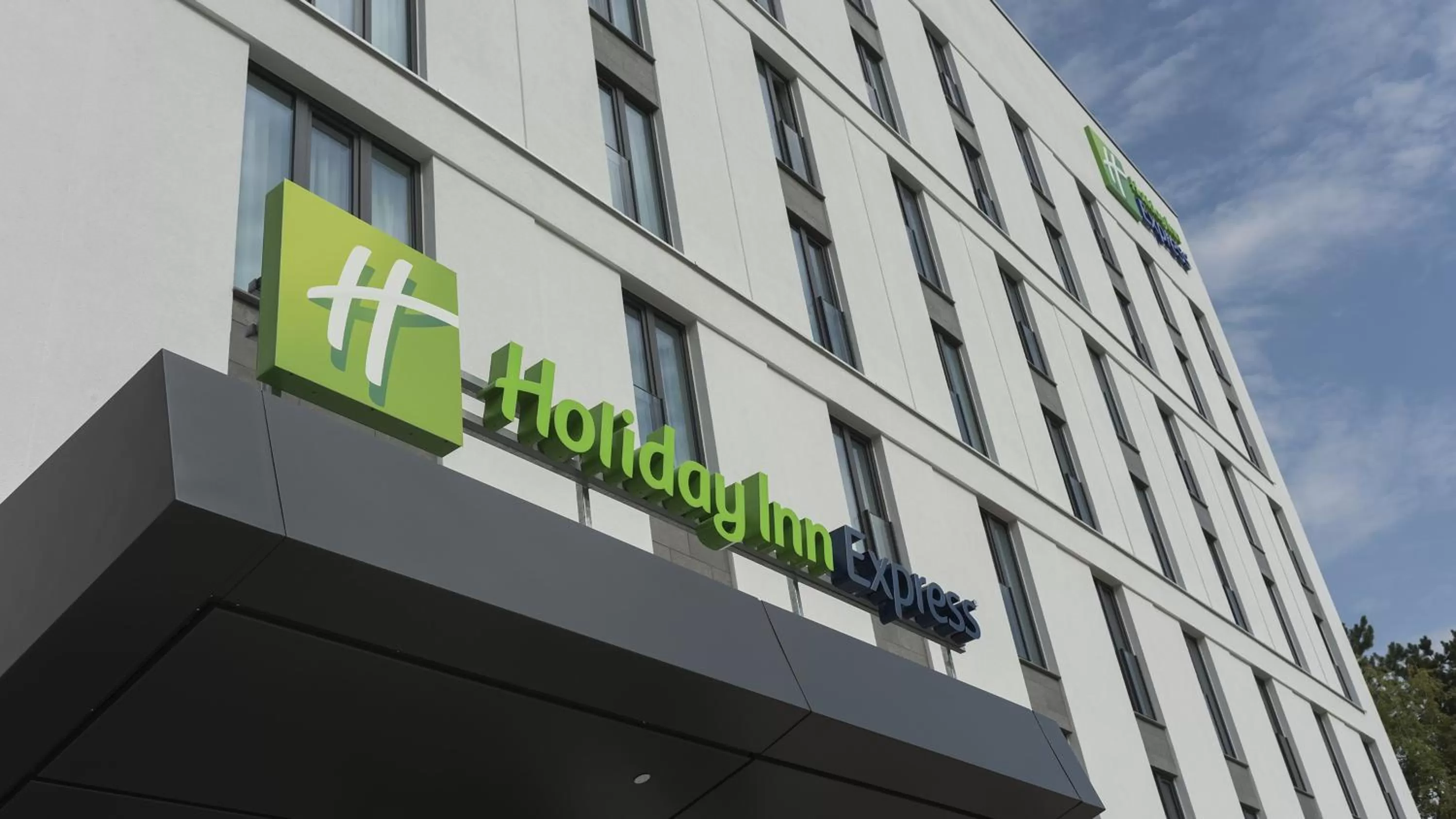 Property building in Holiday Inn Express - Wiesbaden by IHG