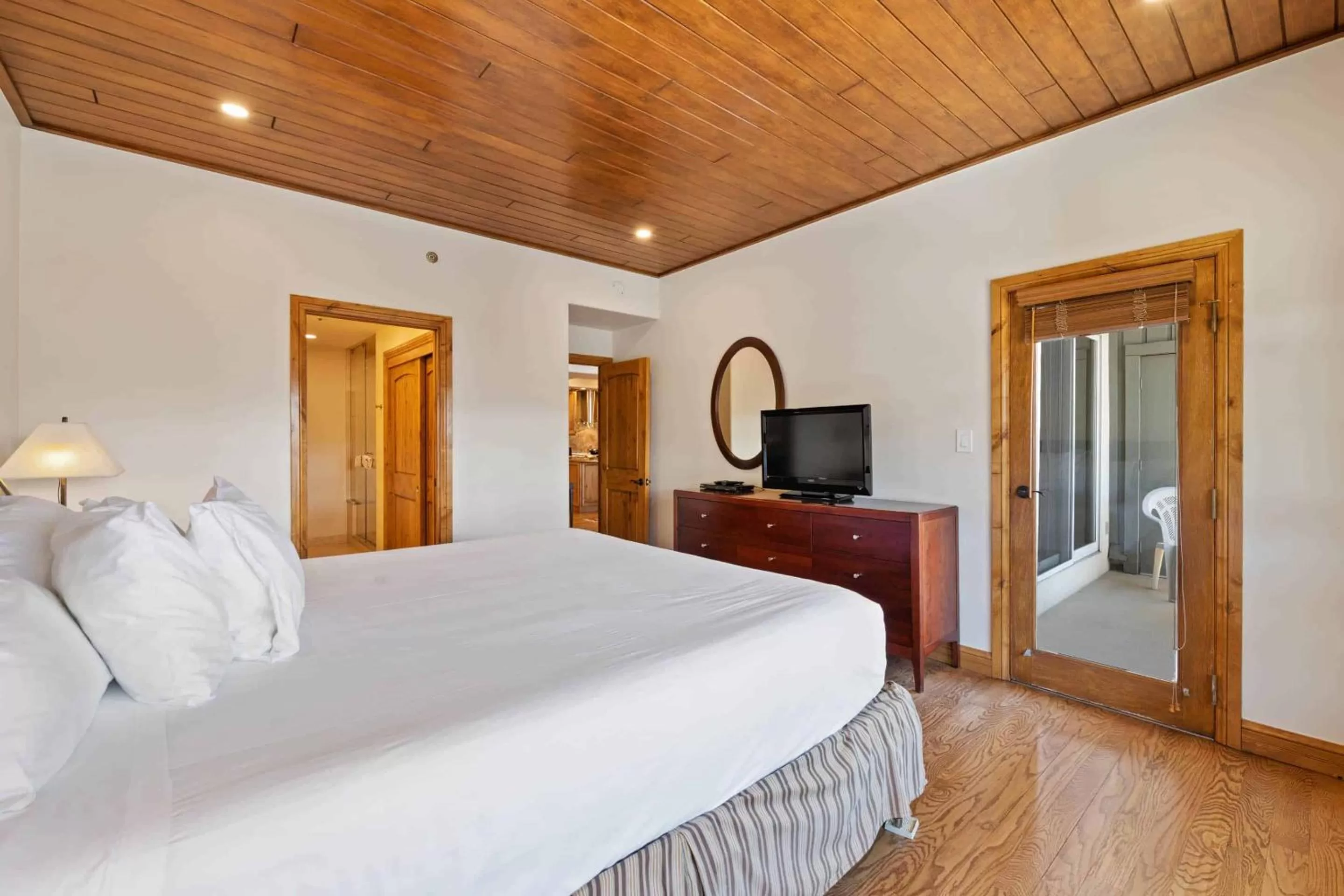 Bed in Borders Lodge by East West Hospitality