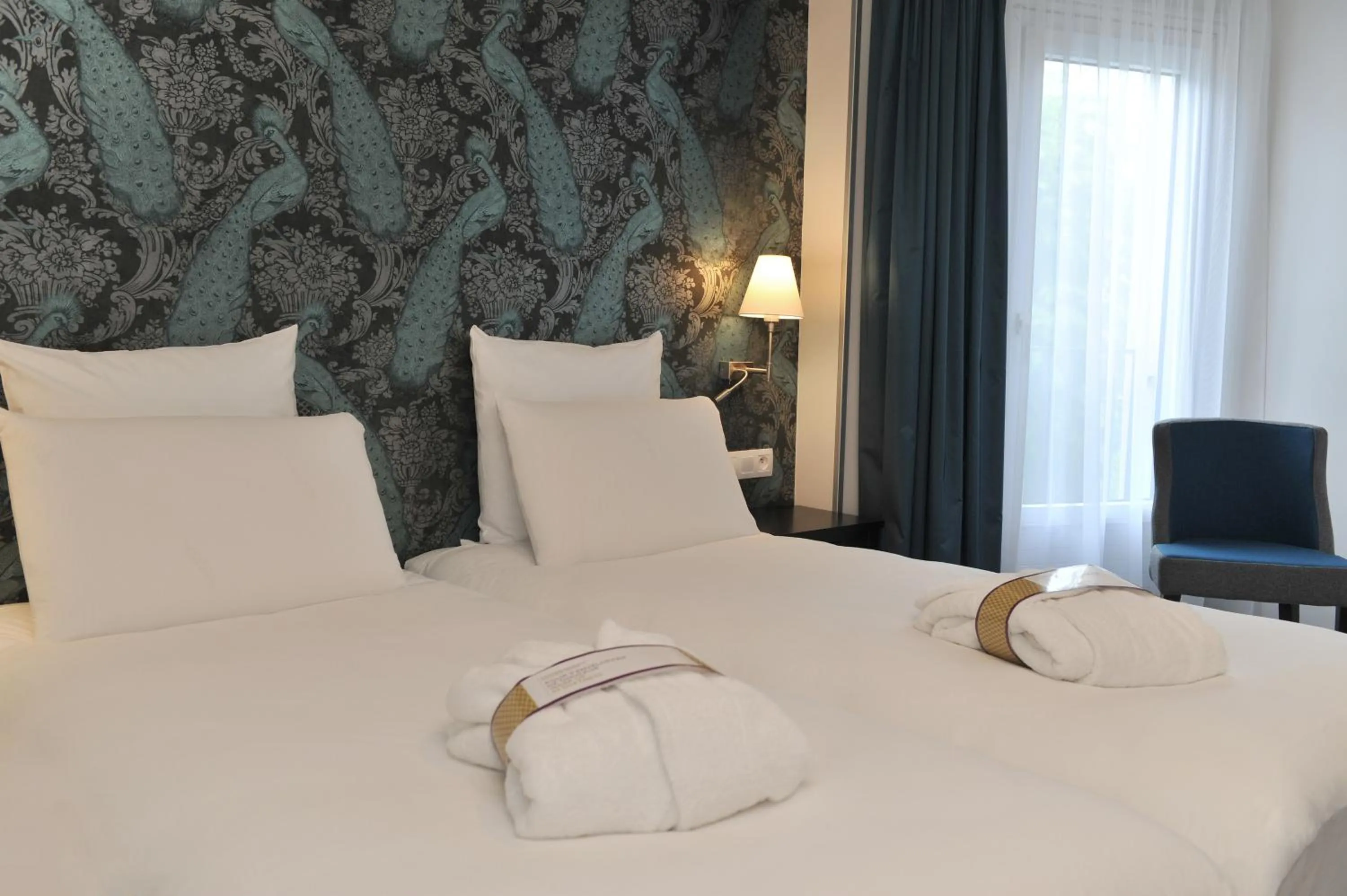 Bedroom, Bed in Mercure Paris Saint Cloud Hippodrome