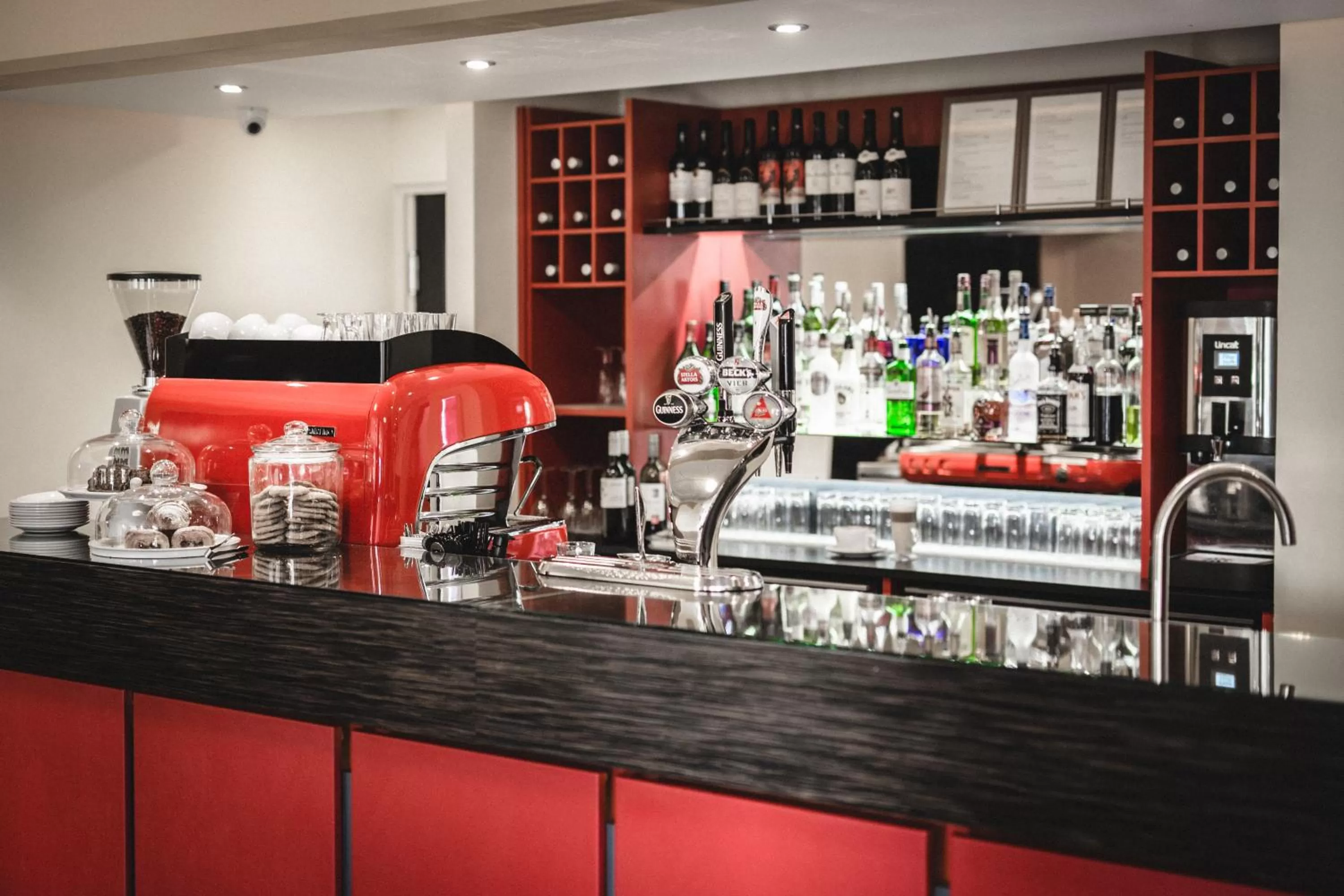 Food and drinks in The Lincoln Hotel