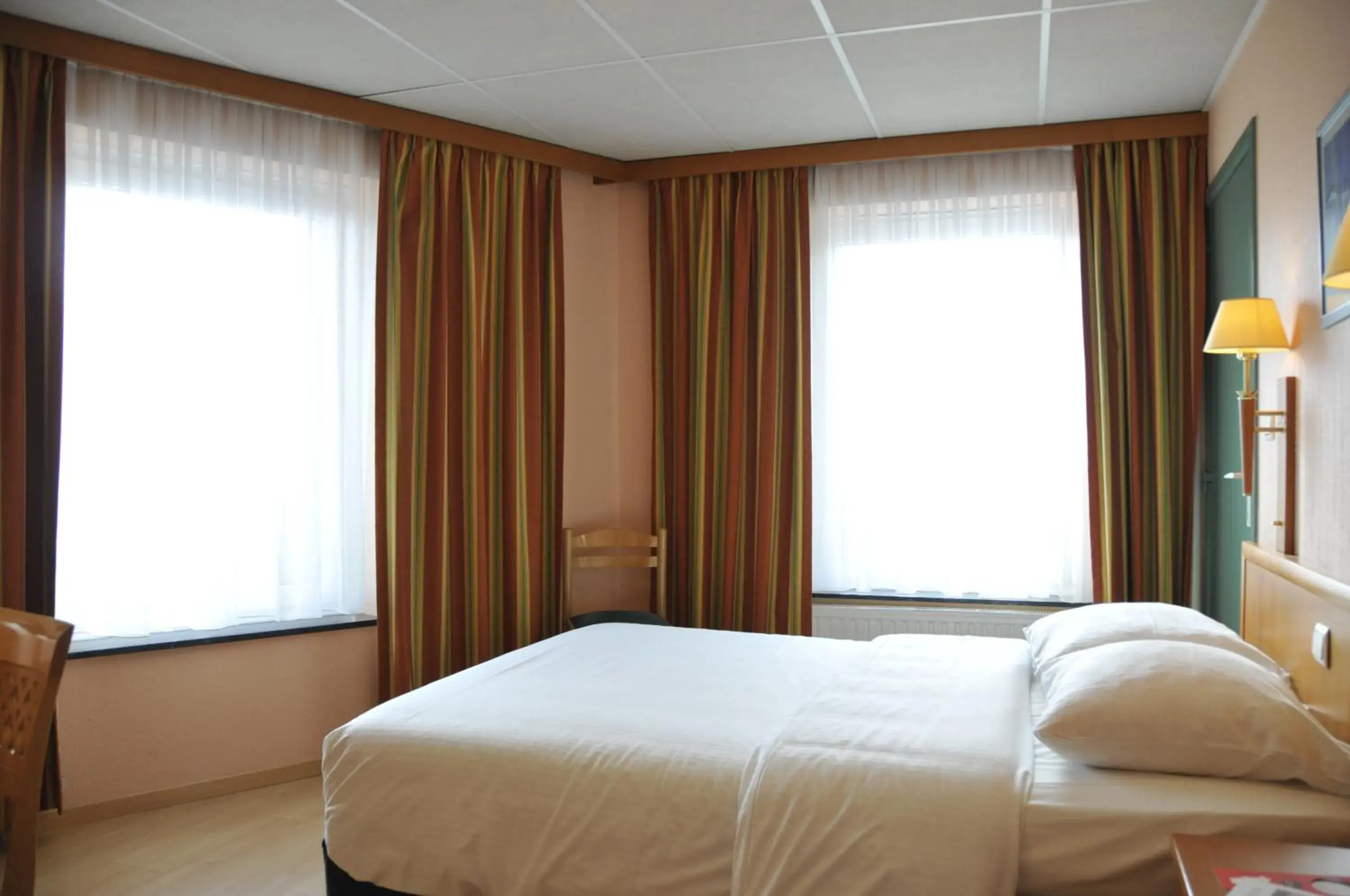 Economy Double Room in Univers Hotel Liege-Guillemins Economy Double Room in Univers Hotel Liege-Guillemins