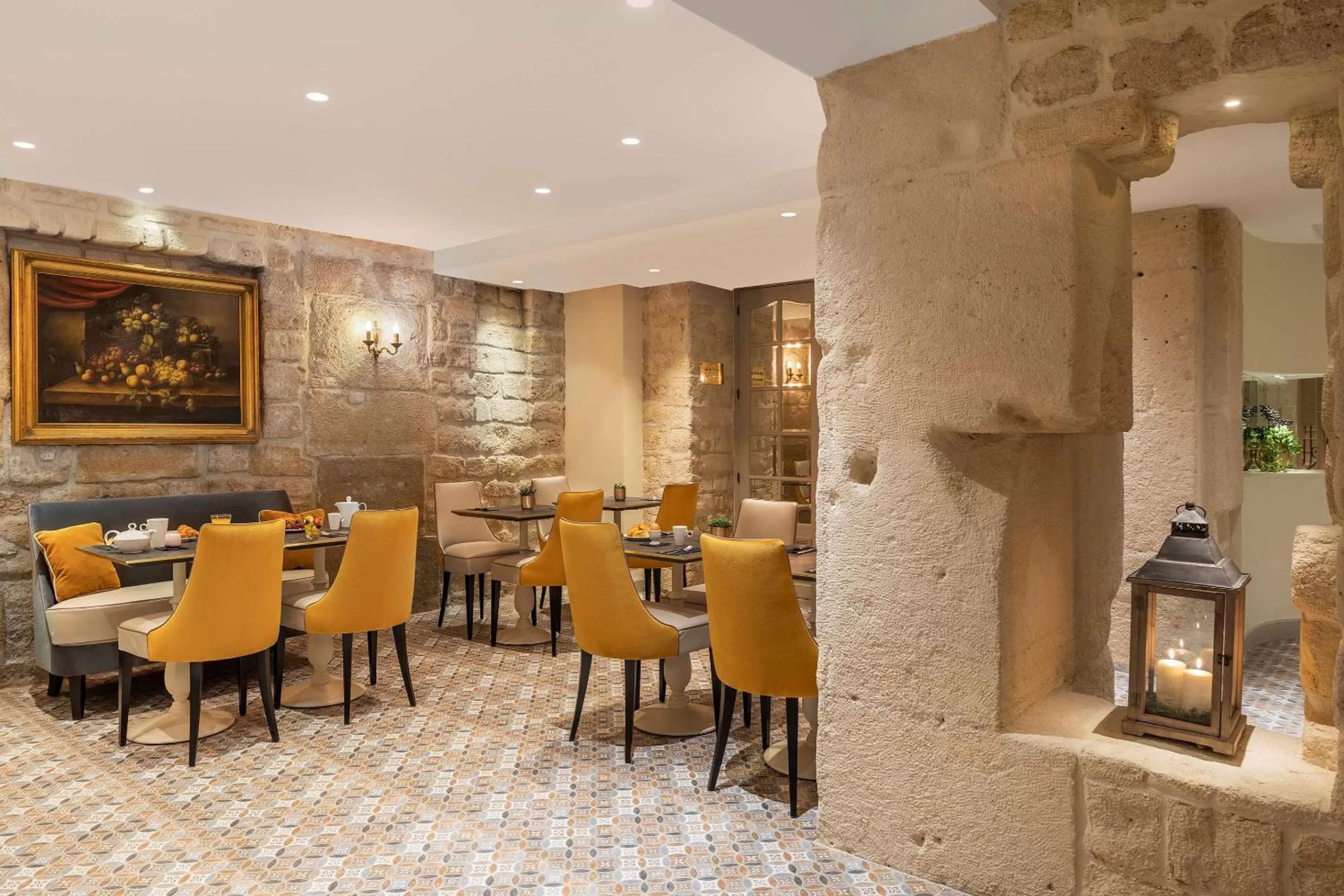Restaurant/places to eat in Hotel Ducs de Bourgogne