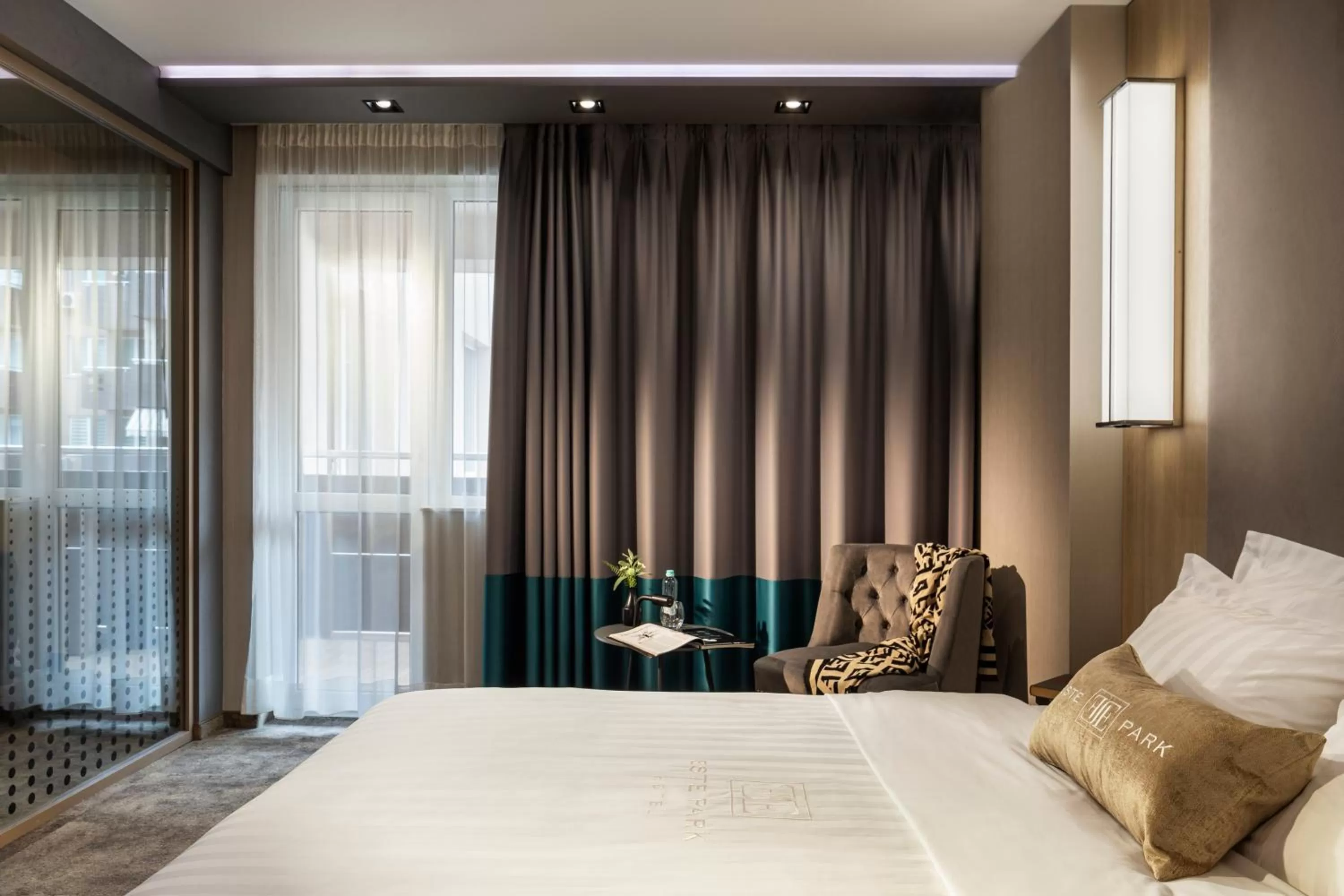 Photo of the whole room, Bed in -- ESTE PARK HOTEL -- part of Urban Chic Luxury Design Hotels - Parking & Compliments - next to Shopping & Dining Mall Plovdiv