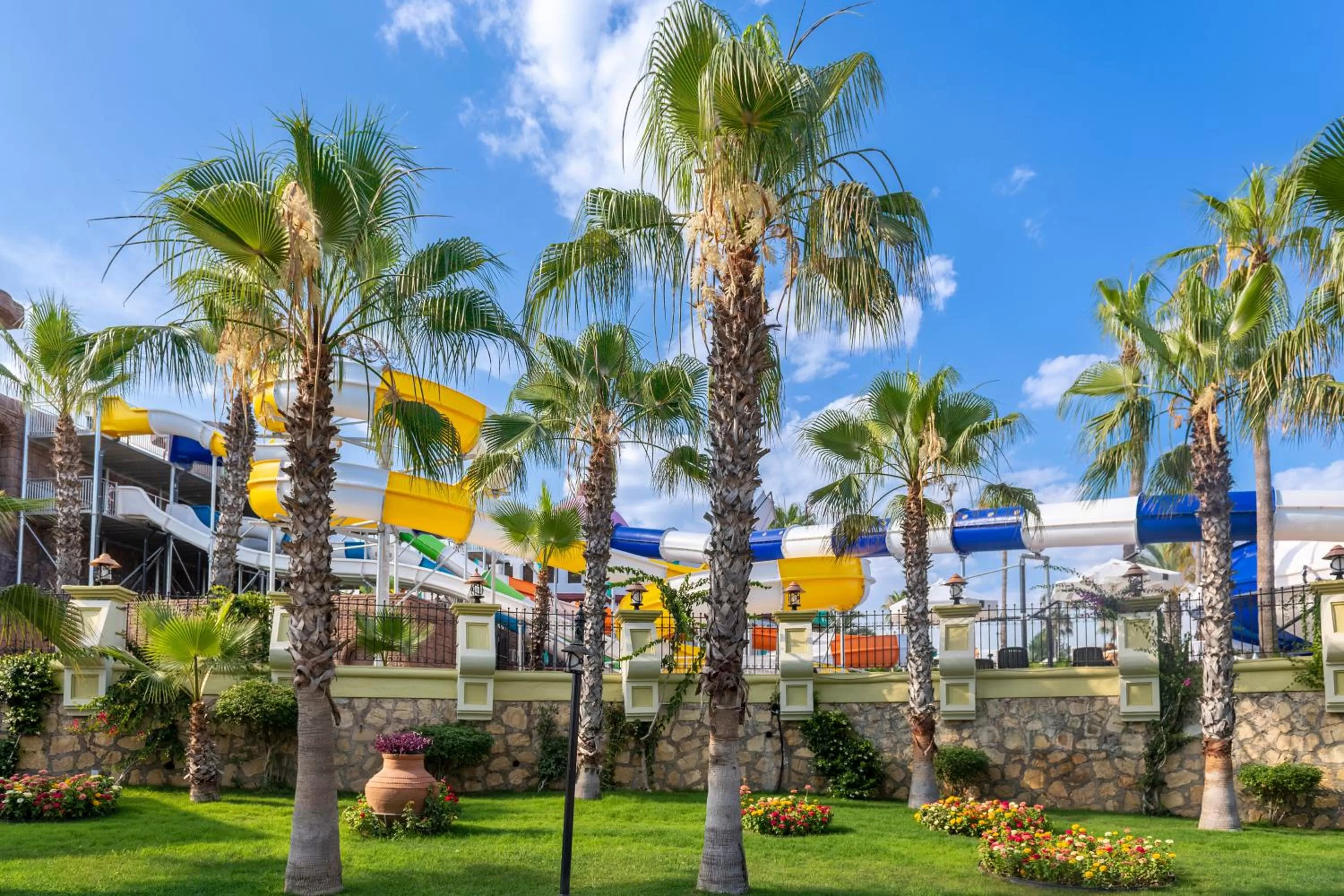 Garden in Kamelya Selin Hotel Luxury Resort & SPA