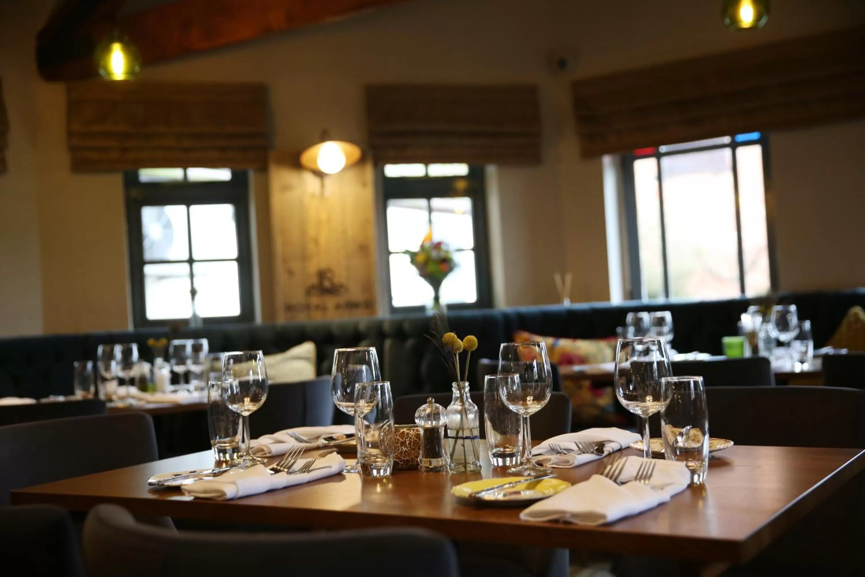 Restaurant/places to eat in The Royal Arms Hotel Room Only