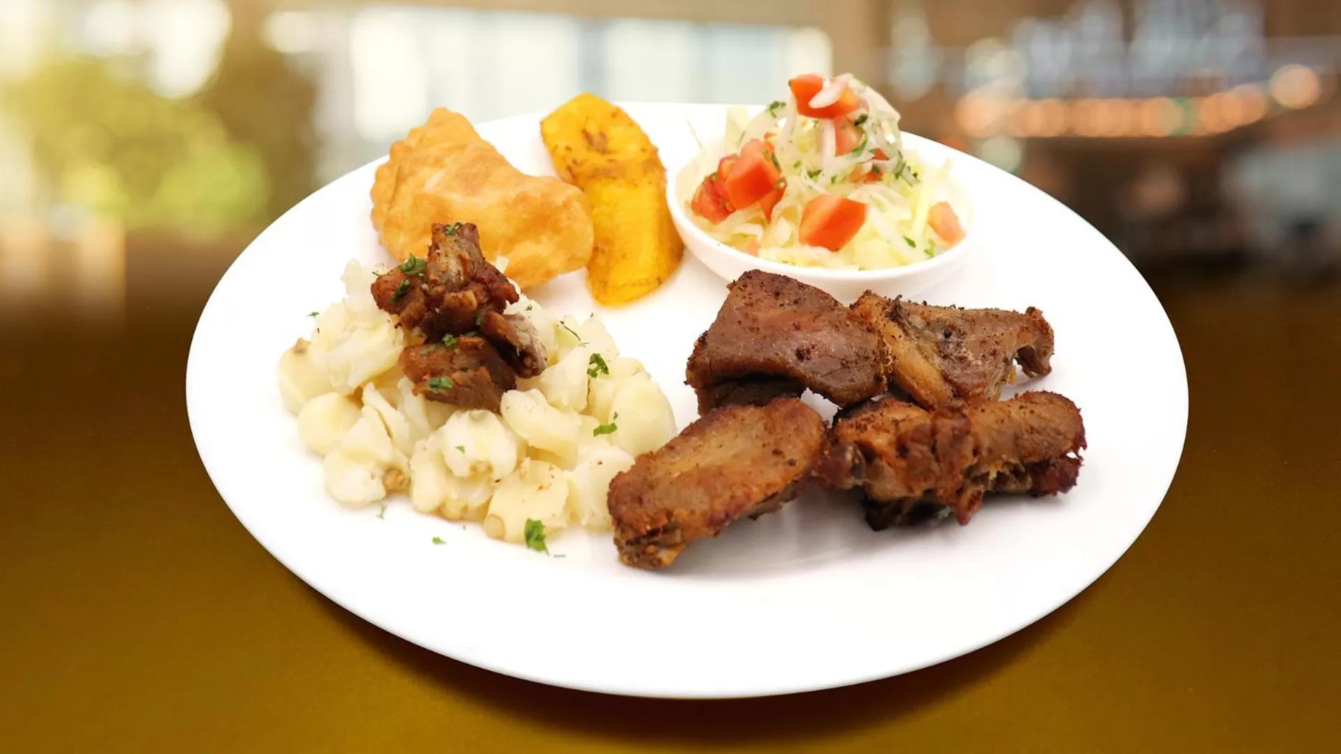 Restaurant/places to eat, Food in Hotel Florida