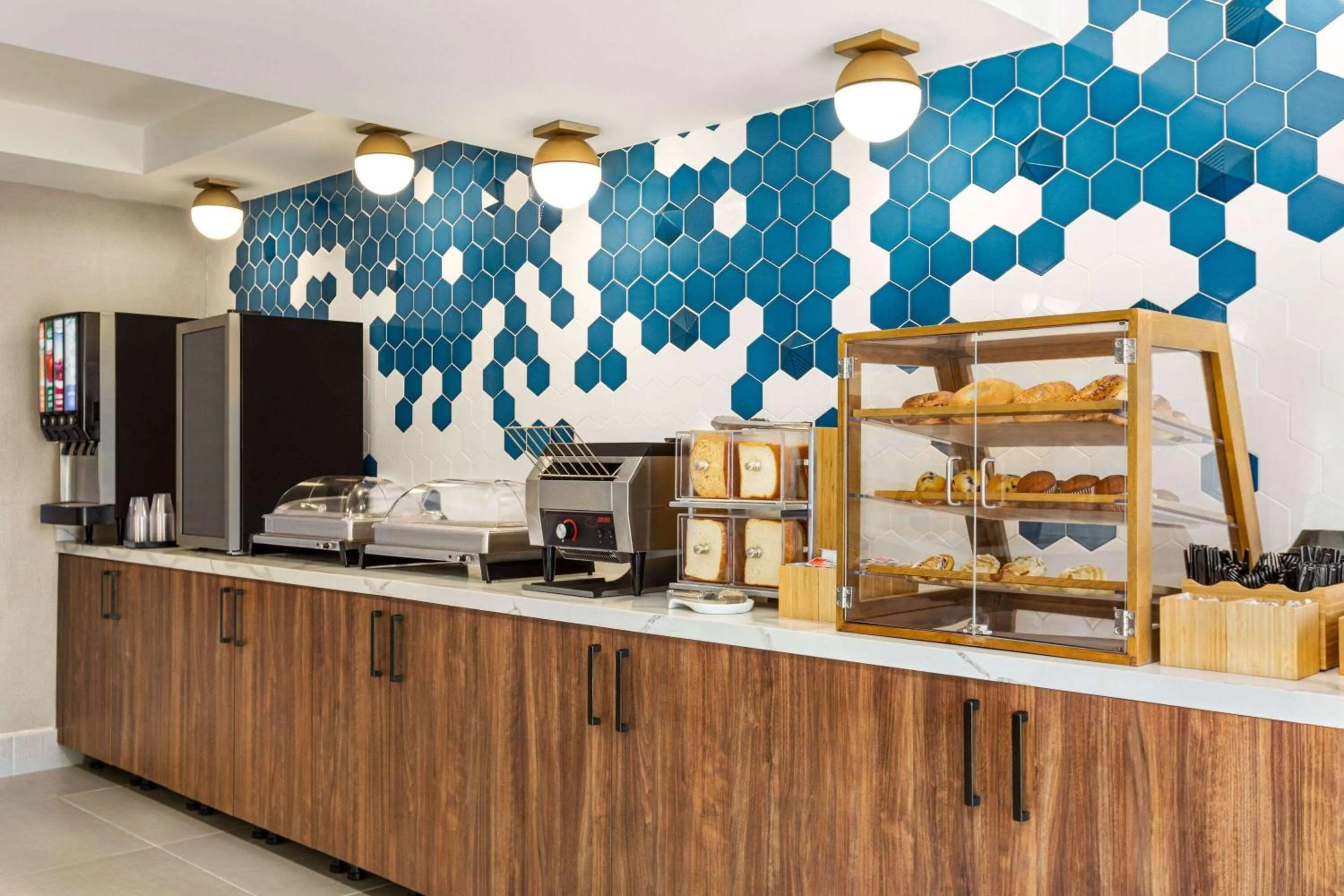 Breakfast in La Quinta Inn by Wyndham Columbia NE Fort Jackson