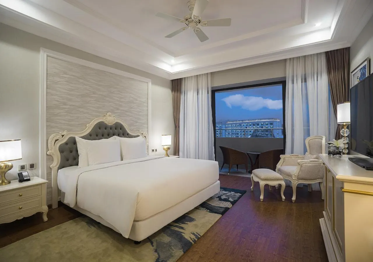 Bedroom, Bed in Radisson Blu Resort Phu Quoc