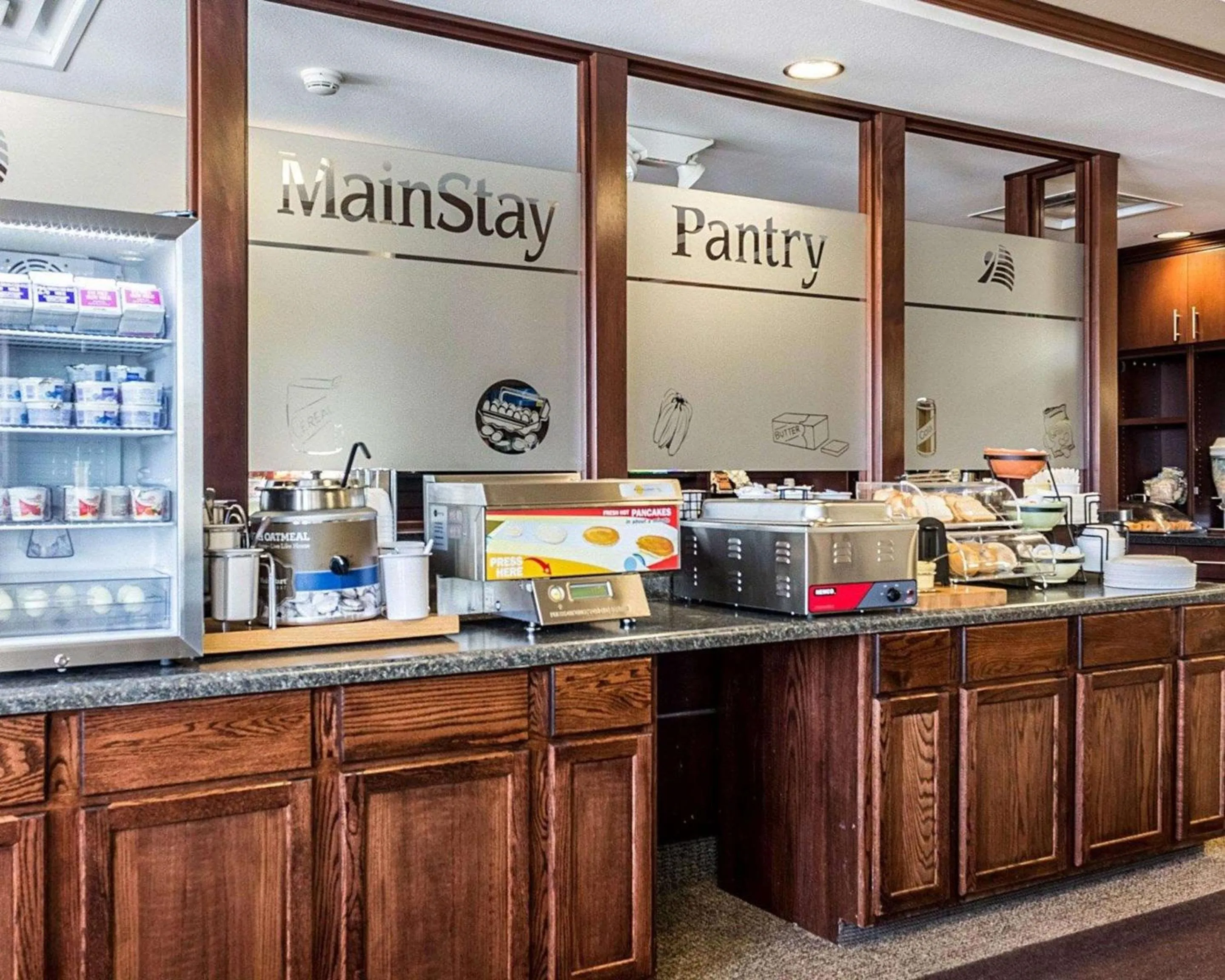 Restaurant/places to eat in MainStay Suites Minot
