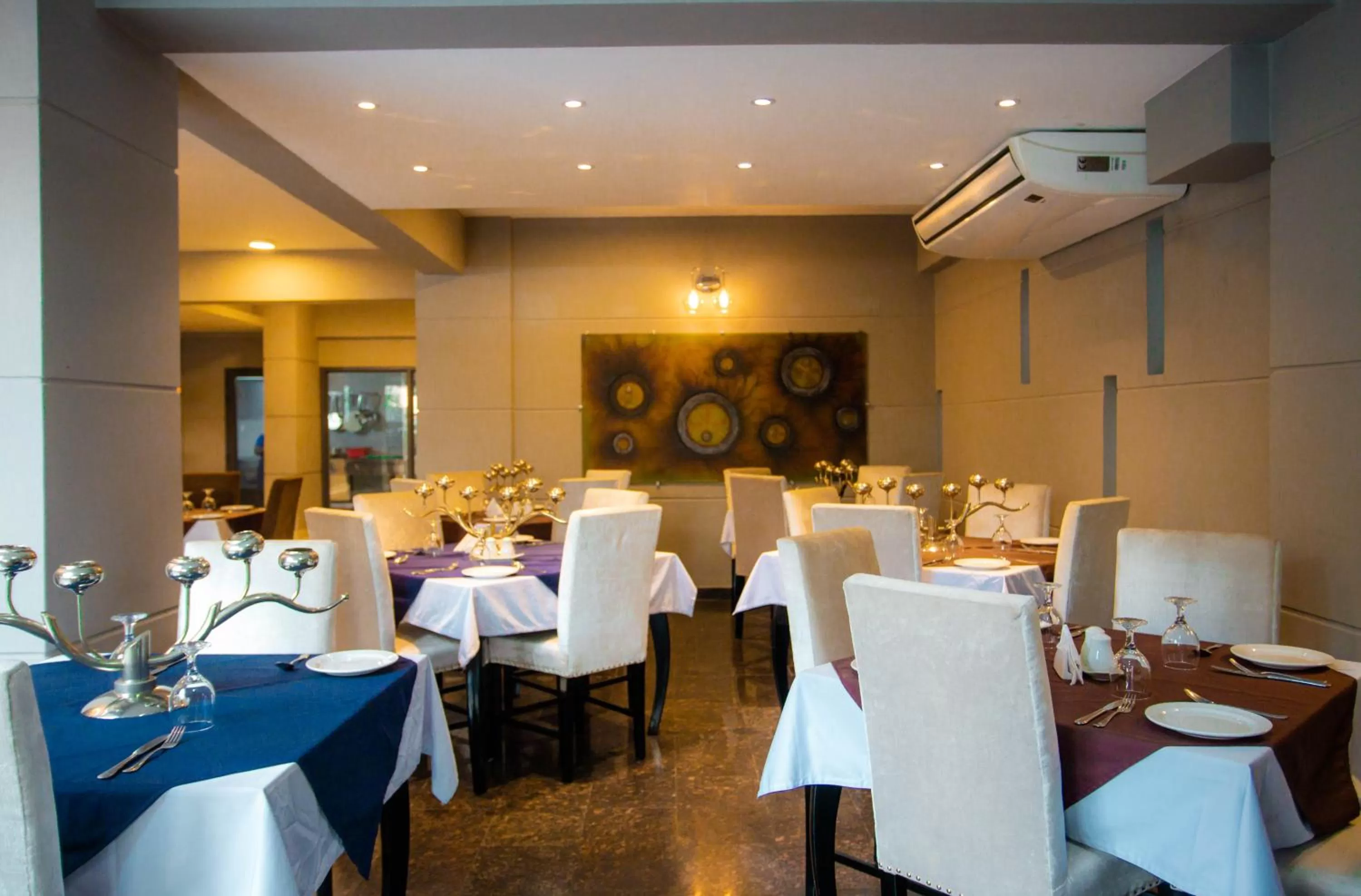 Restaurant/places to eat in The Elite Residence Dhaka
