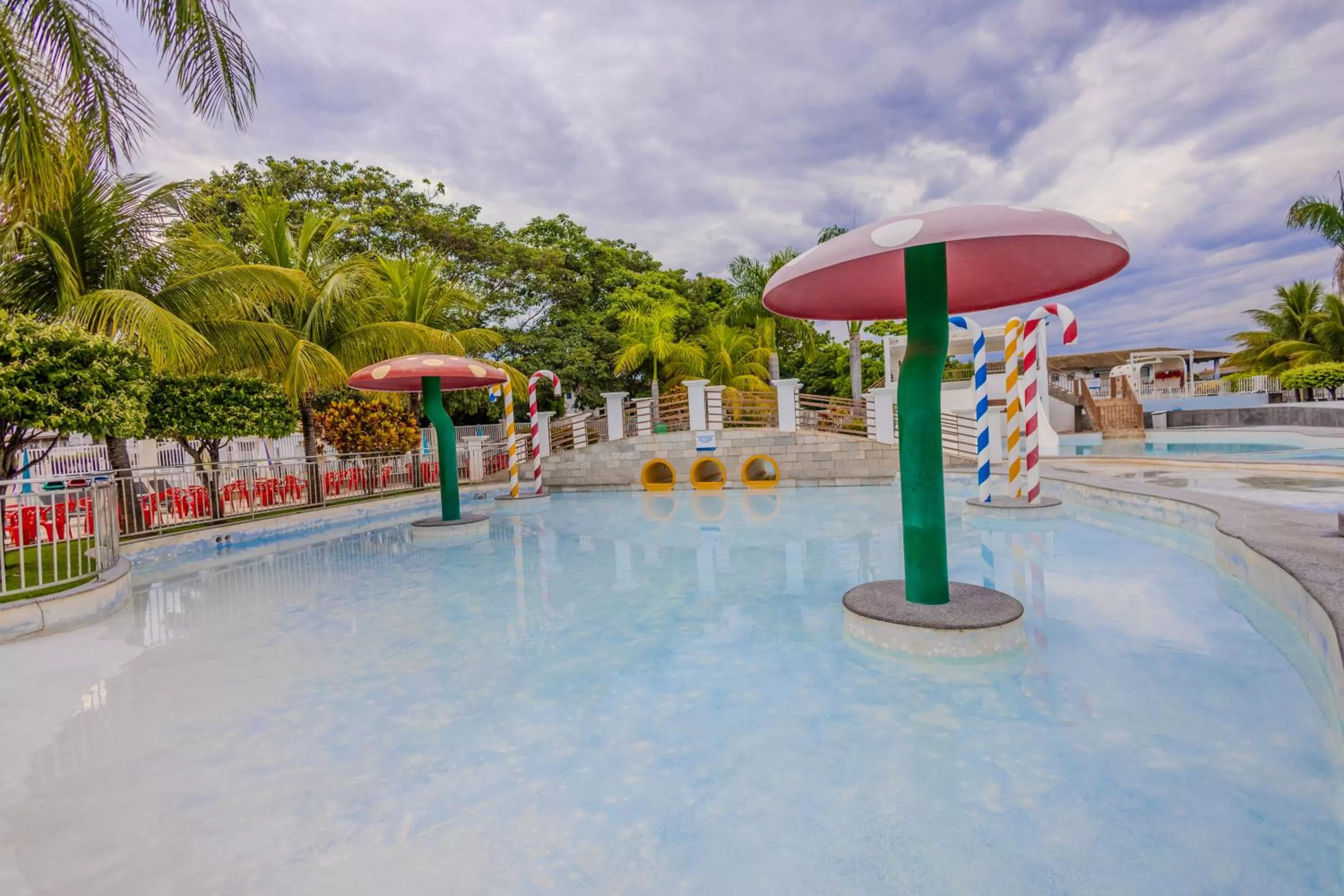 Swimming pool in LACQUA DIROMA III - BVTUR