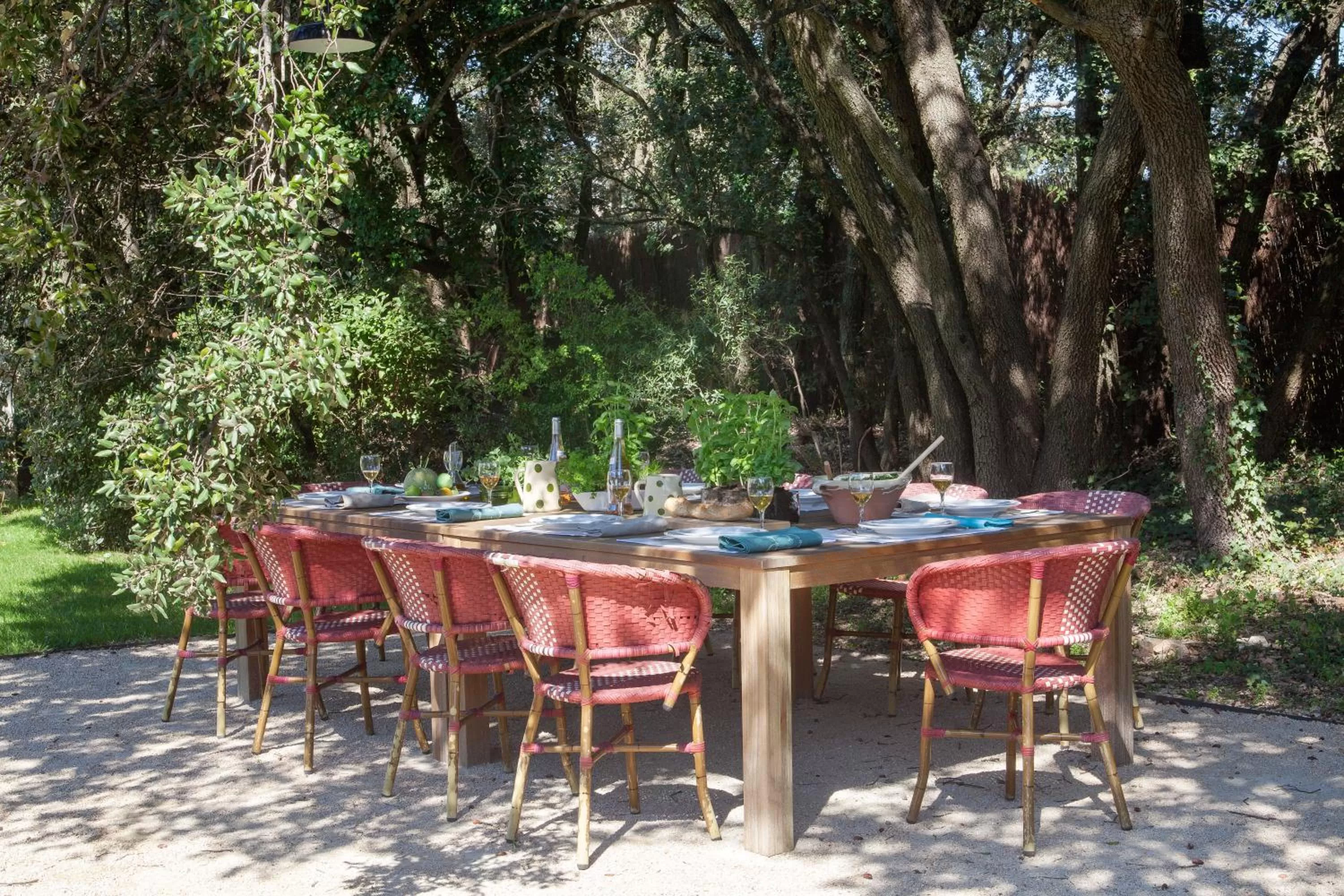 Garden view in Mas Notre Dame