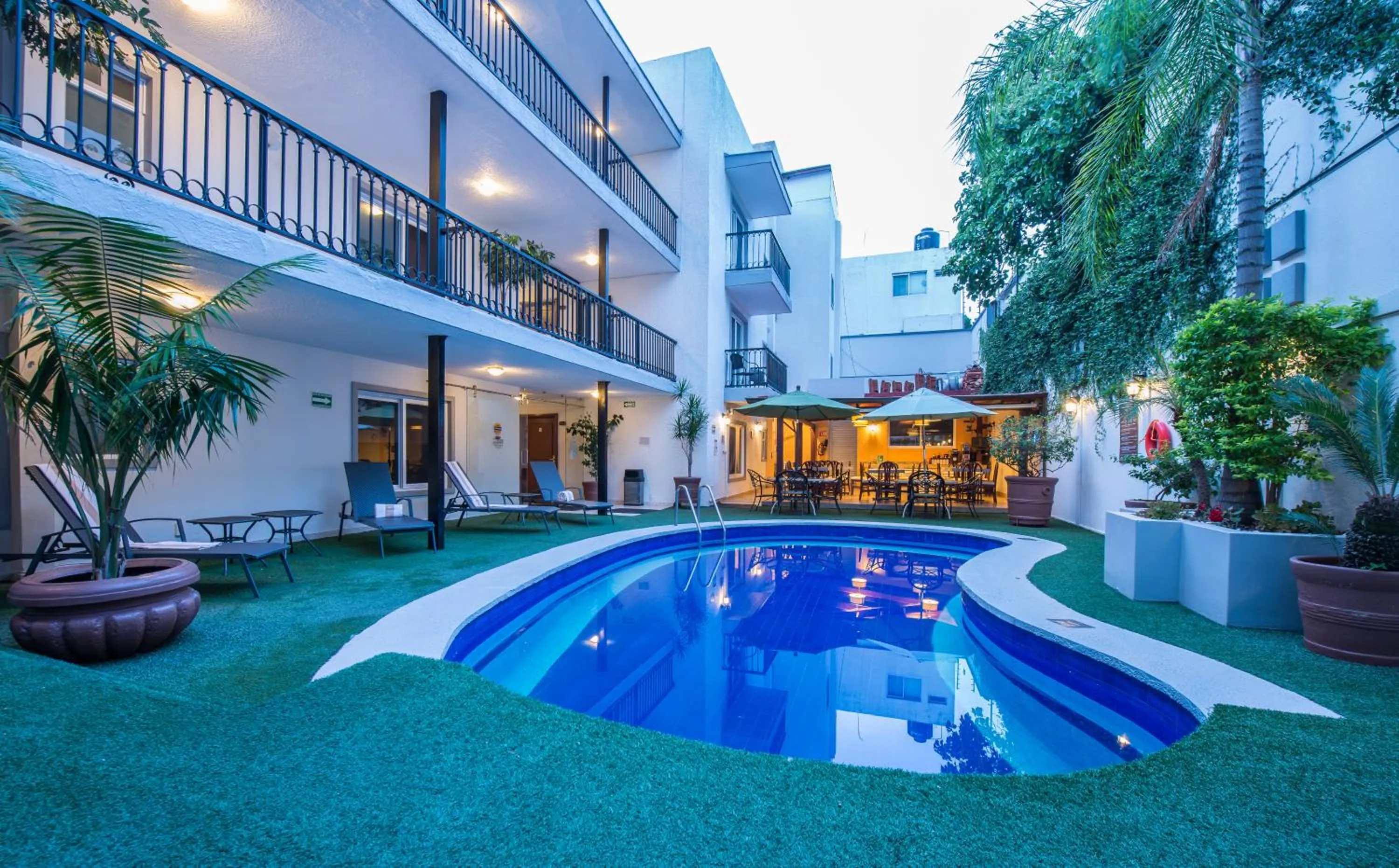 Del Marques Hotel and Suites