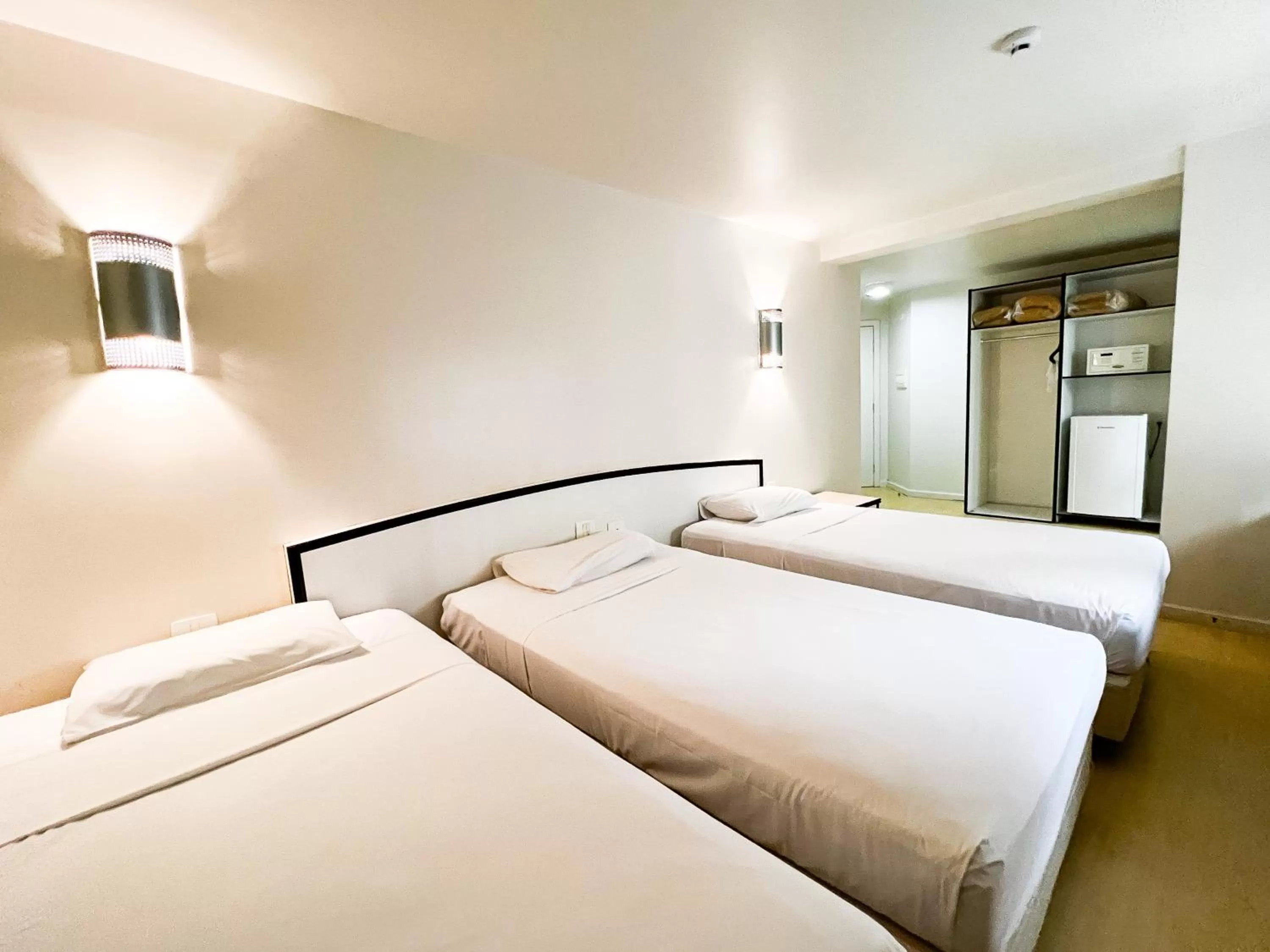 Bedroom, Bed in Master Curitiba Hotel - 1,6 km do Estádio Couto Pereira - Show