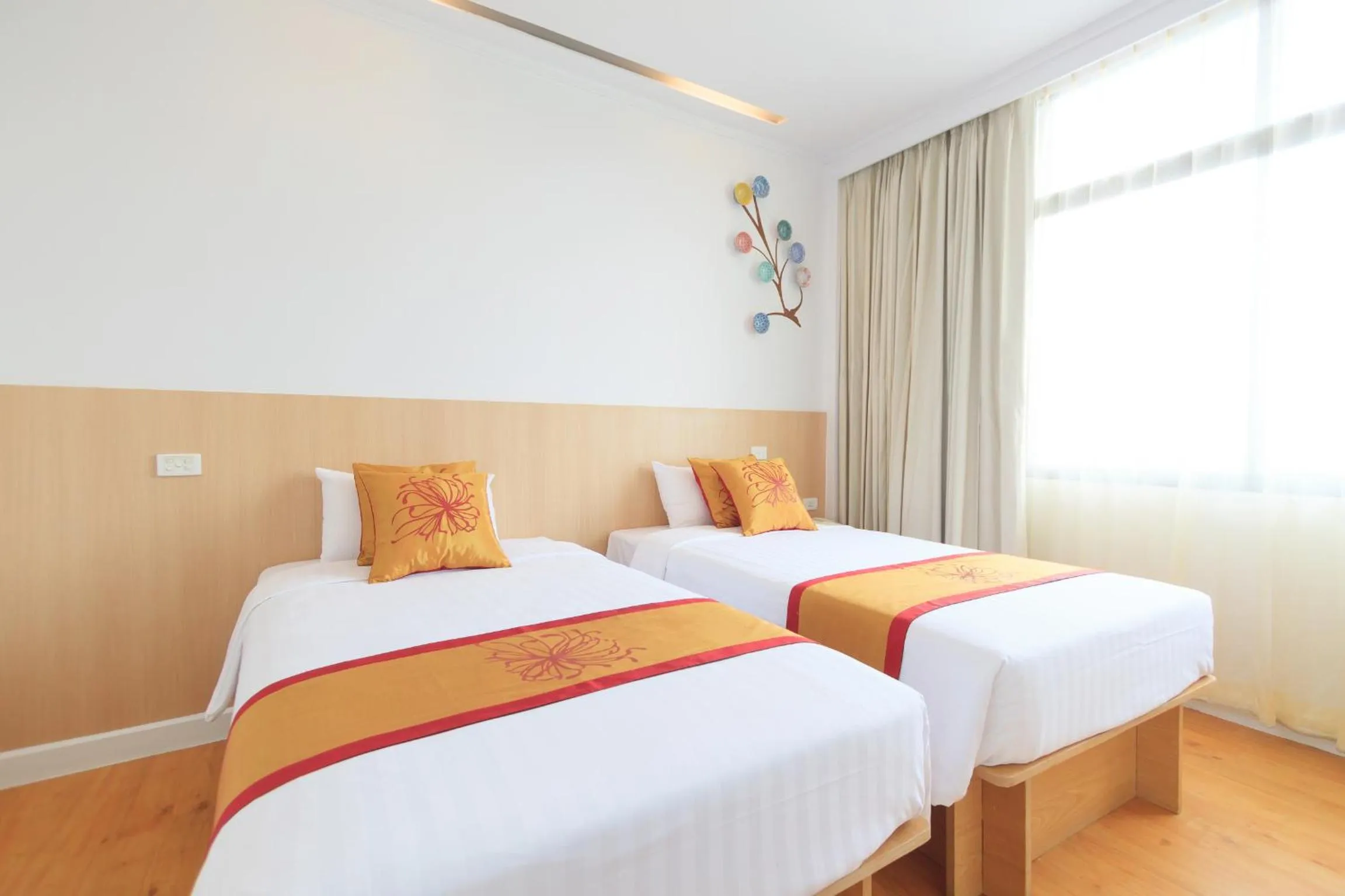 Restaurant/places to eat in China Town Hotel - SHA Plus Certified