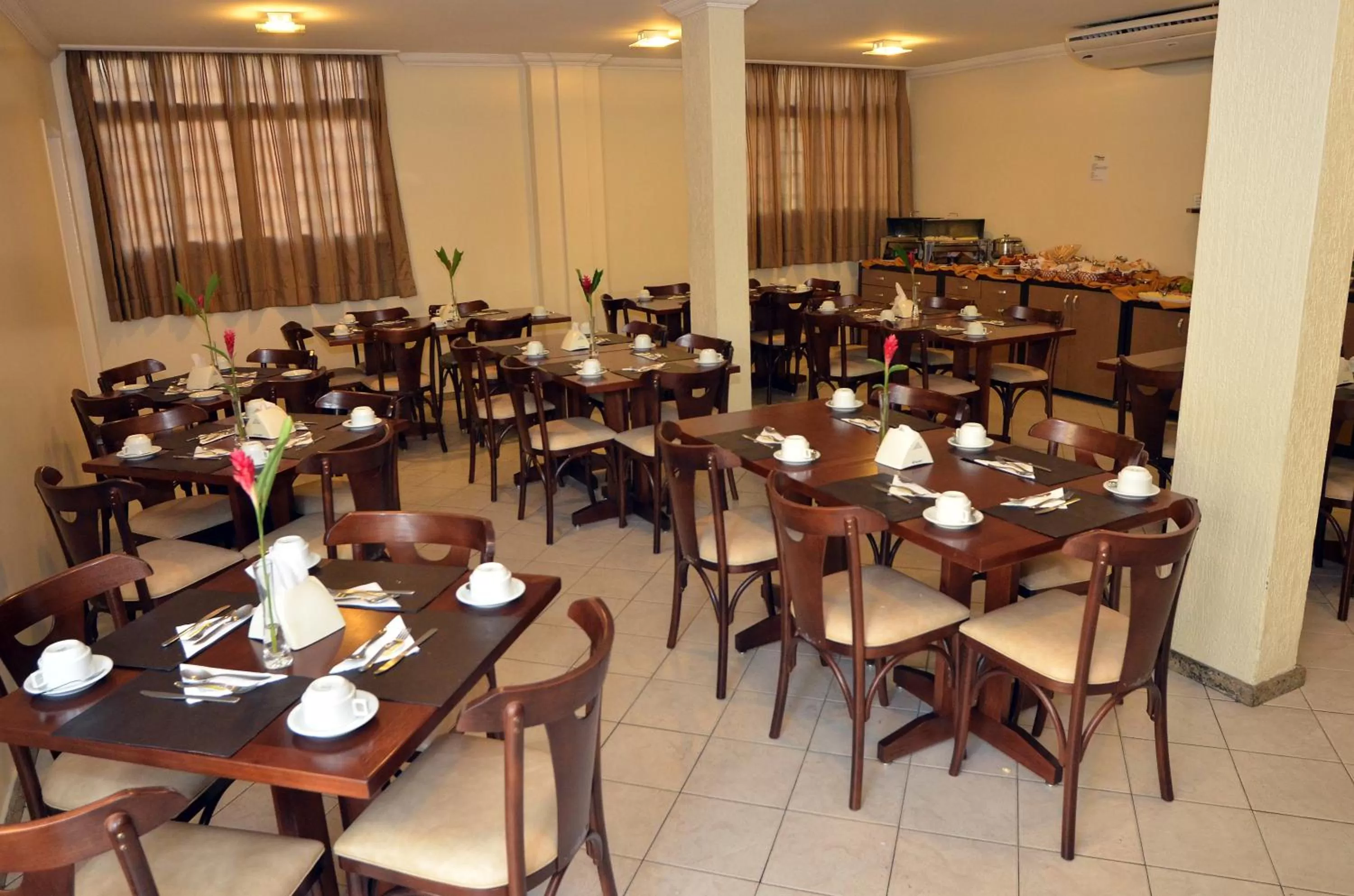 Restaurant/places to eat in San Manuel Praia Hotel