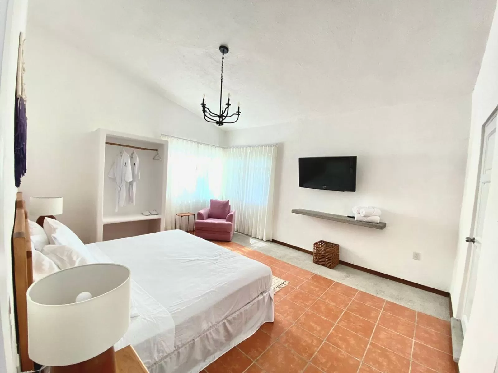 Photo of the whole room, Bed in Hotel Cala Blanca Cuernavaca