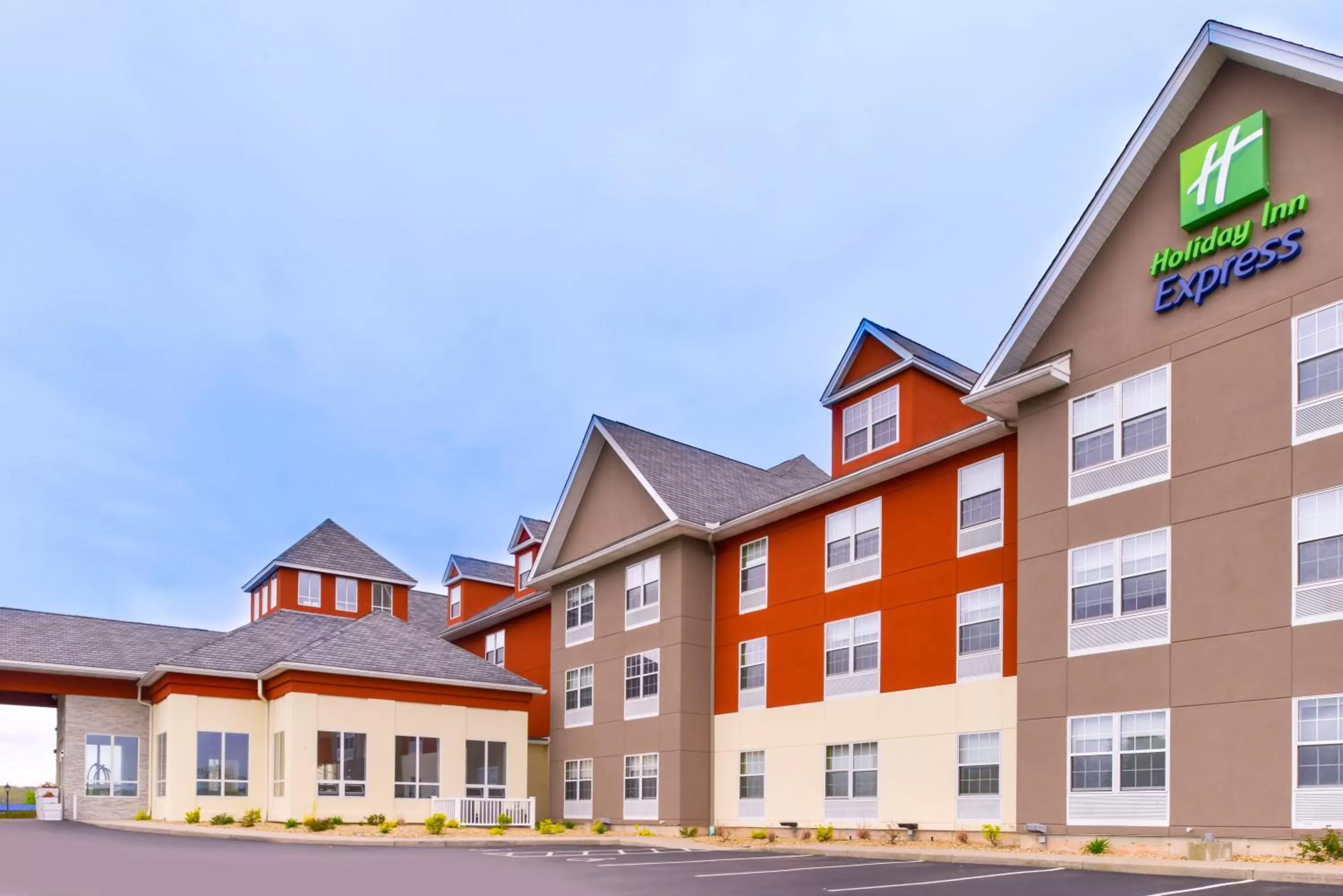 Property building in Holiday Inn Express Mystic by IHG