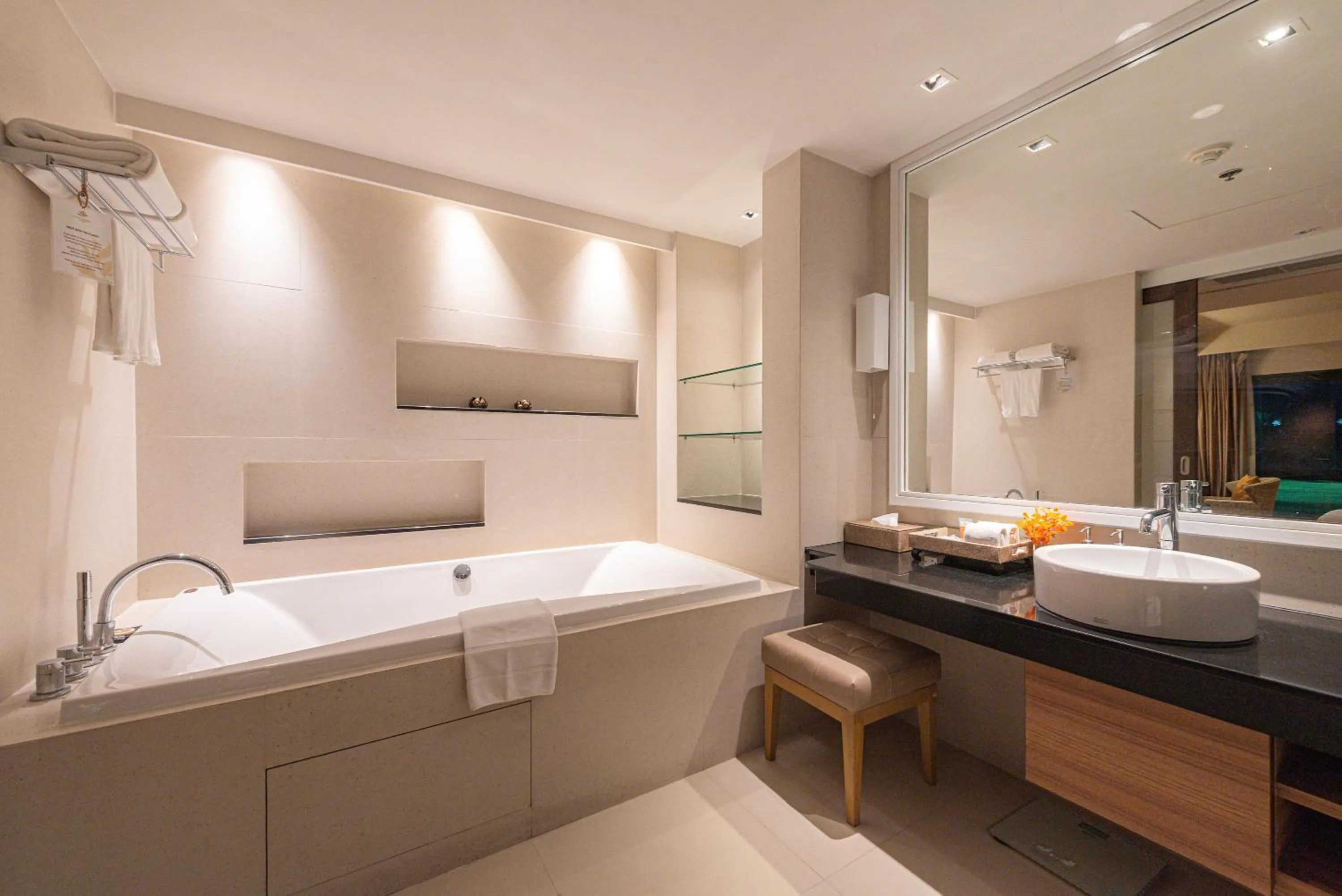 Bathroom in Summit Windmill Golf Suite Hotel at Suvarnabhumi