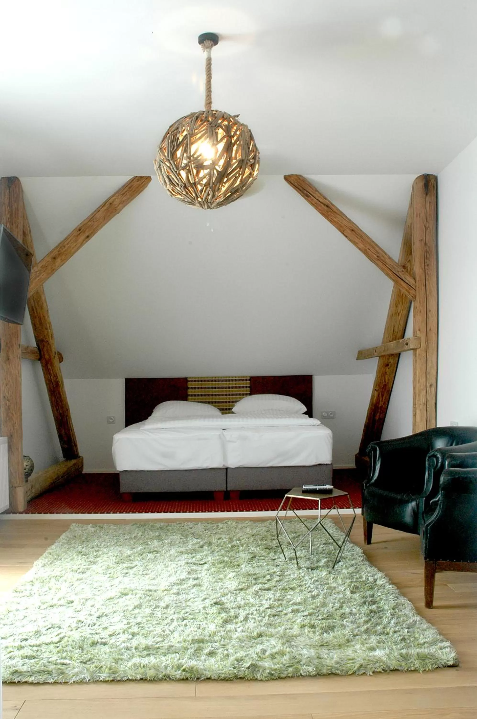 Bed in Salon Win Wine Bar & Apartments