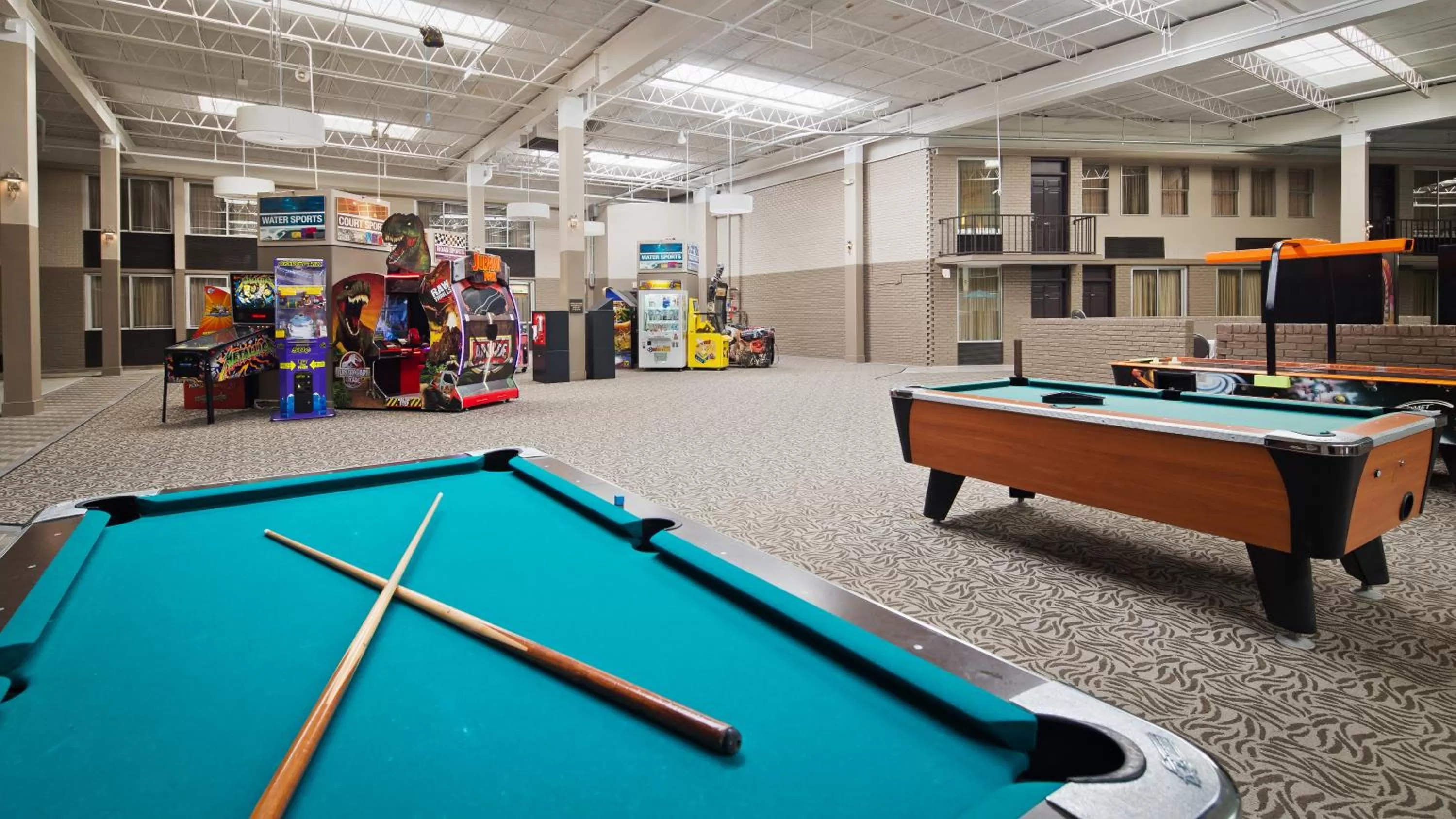 Billiard in Best Western Plus Kingston Hotel and Conference Center