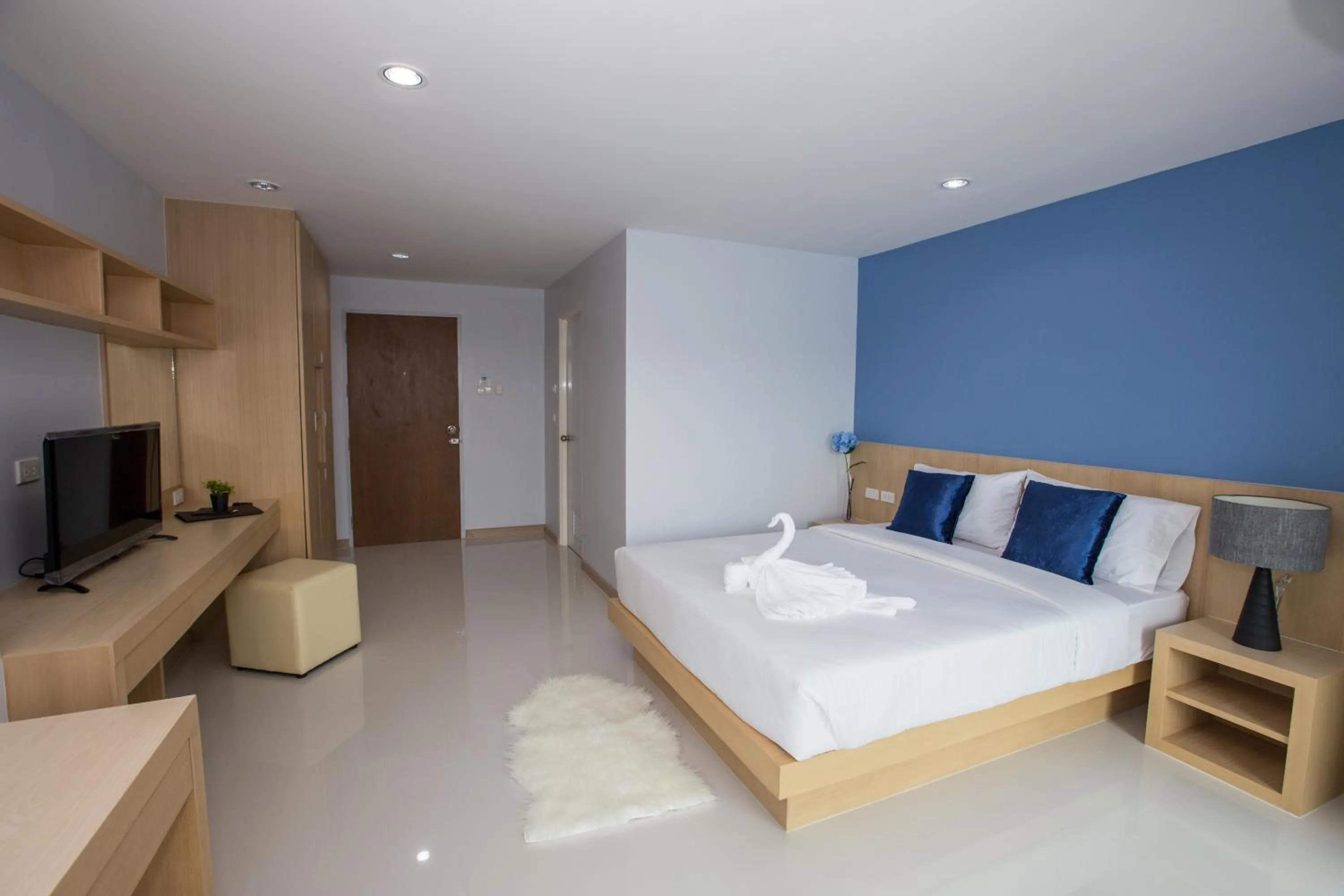 Bed in Charisma Residence