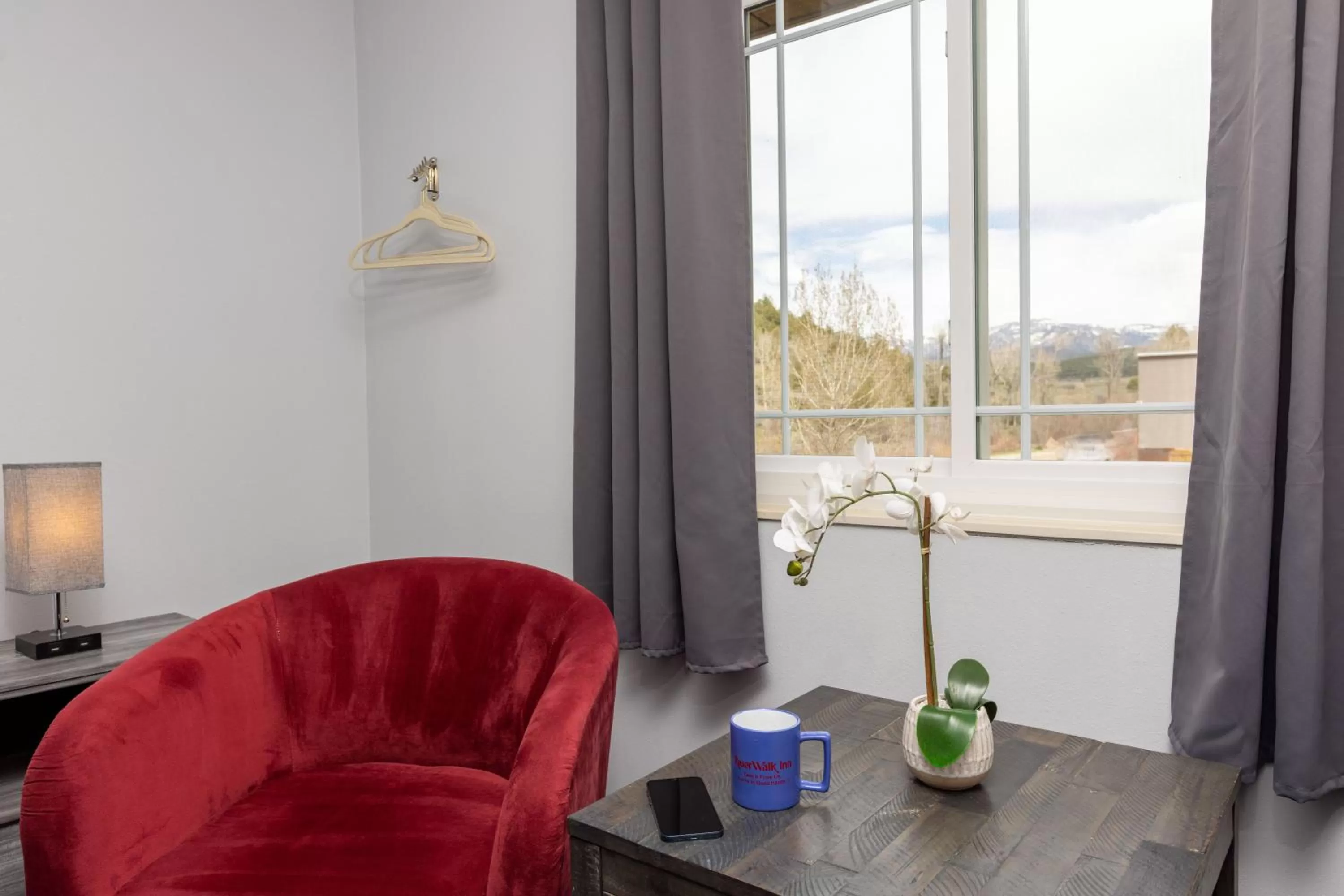 Seating area in RiverWalk Inn