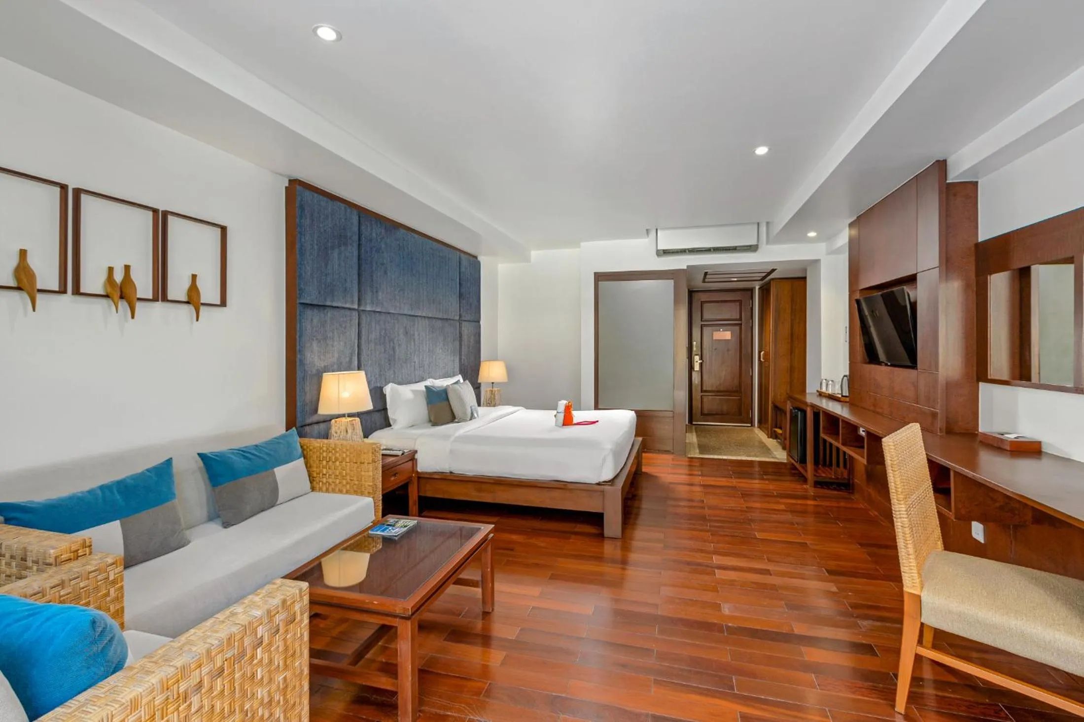 Photo of the whole room, Bed in Baan Laimai Beach Resort & Spa - SHA Extra Plus