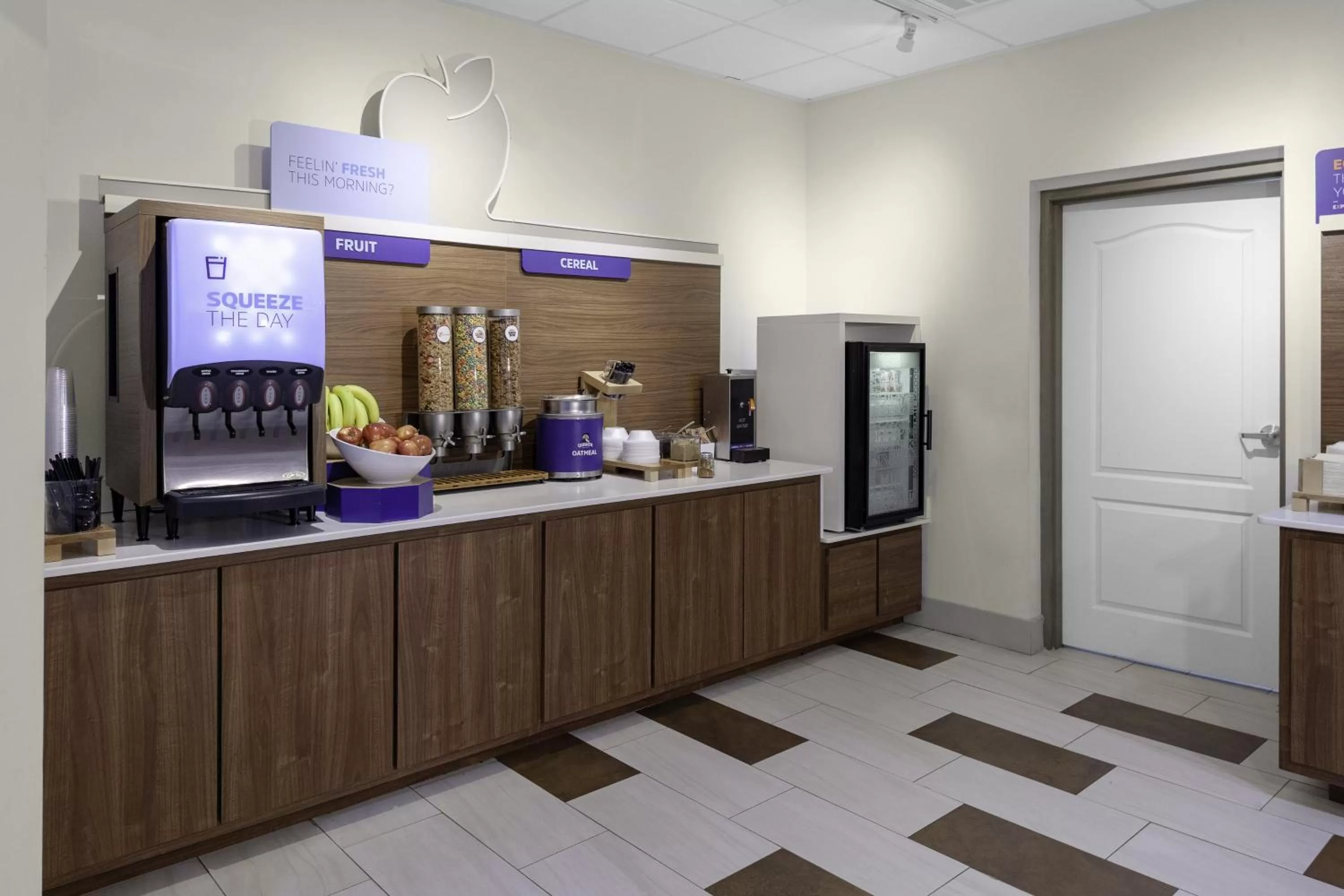 Breakfast in Holiday Inn Express Myrtle Beach-Broadway at the Beach by IHG