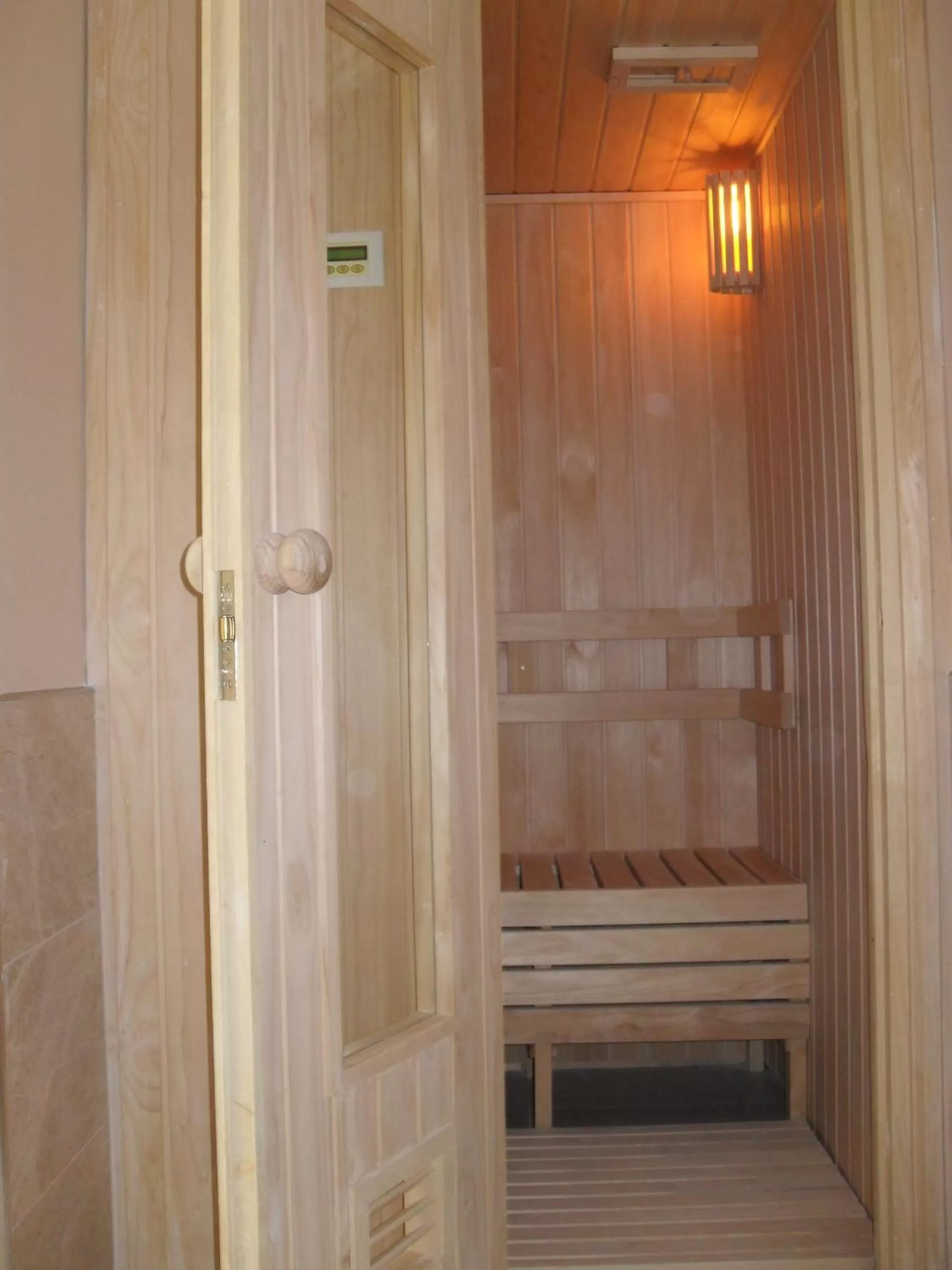 Bathroom in Hotel Club Frances