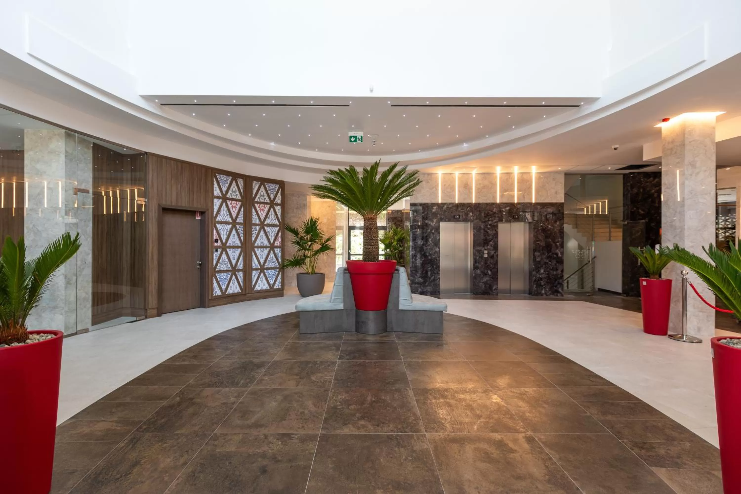 Lobby or reception, Lobby/Reception in HOTEL CRYSTAL WELLNESS & SPA superior