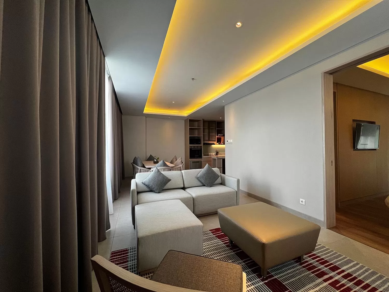 TV and multimedia in Ra Suites Simatupang