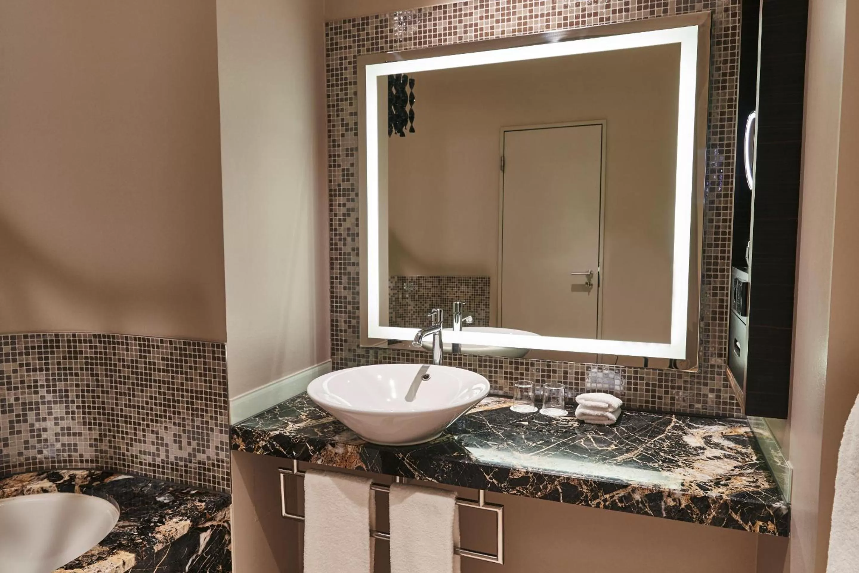 Bathroom in Steigenberger Icon Grandhotel Handelshof Leipzig