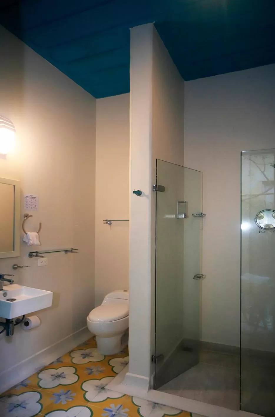 Bathroom in Casa de las Dos Palmas