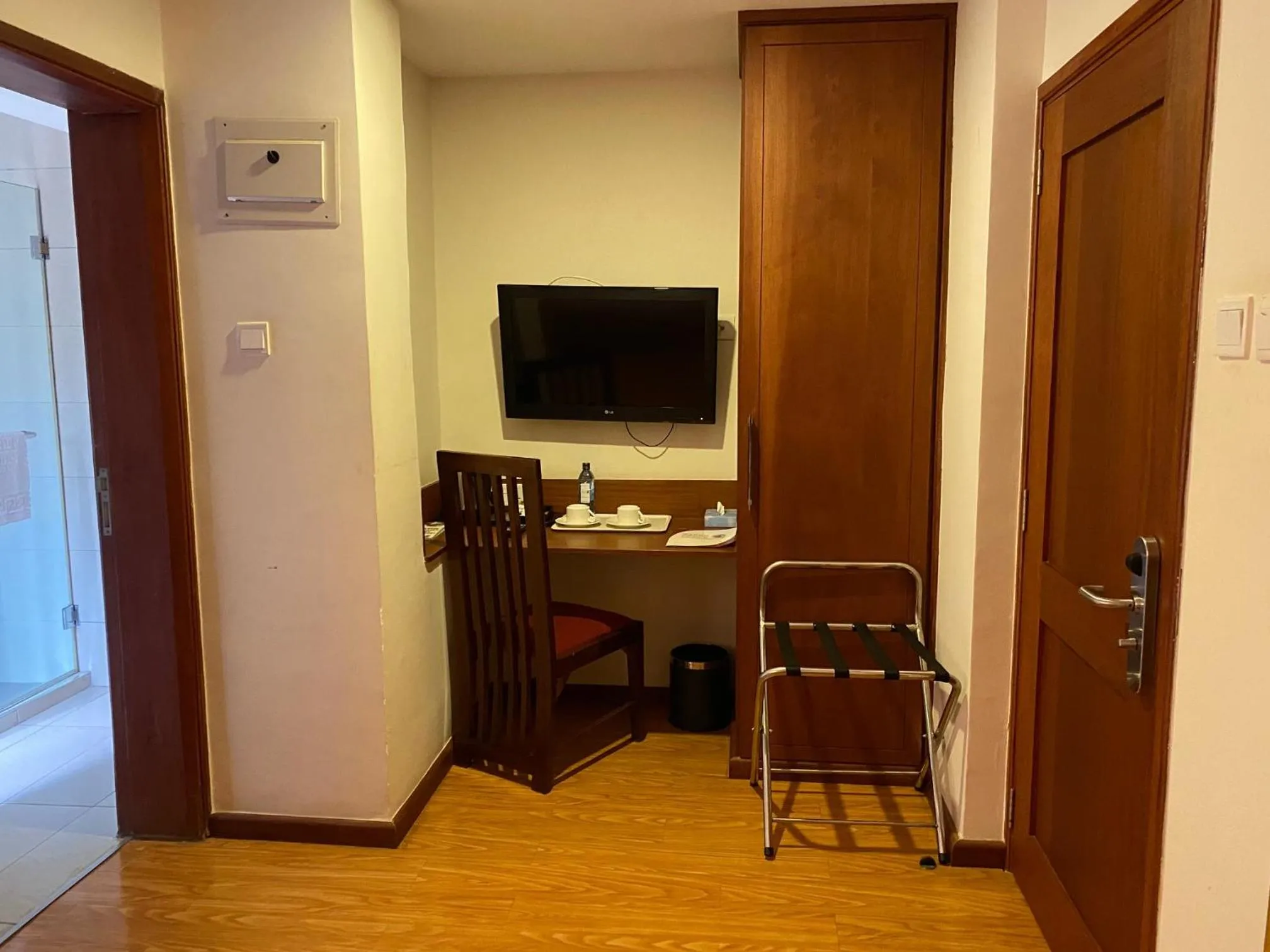 TV and multimedia in Waridi Paradise Hotel and Suites