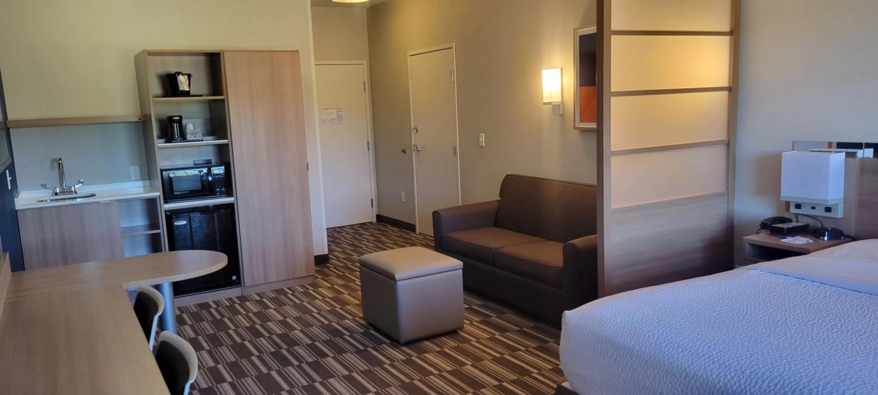 Bedroom, Bed in Microtel Inn & Suites by Wyndham Fountain Fort Carson